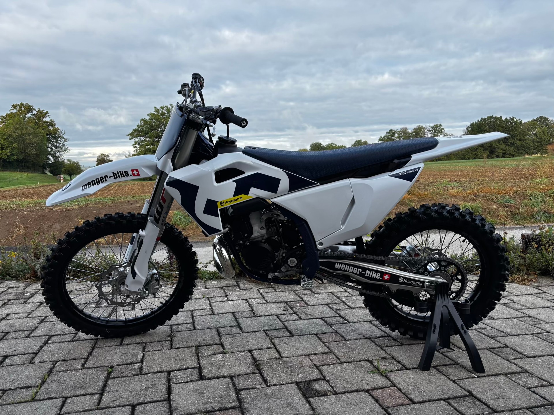 HUSQVARNA TC 250 (2026)-image-1