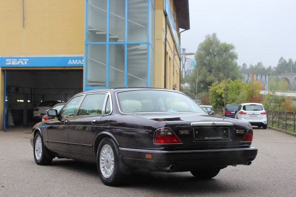 DAIMLER 6.0 Double Six Majestic-image-4