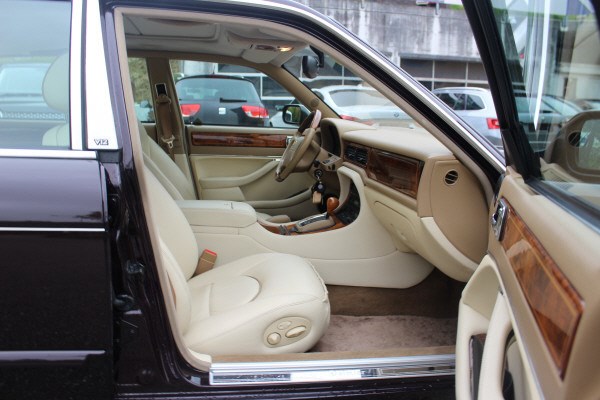 DAIMLER 6.0 Double Six Majestic-image-7