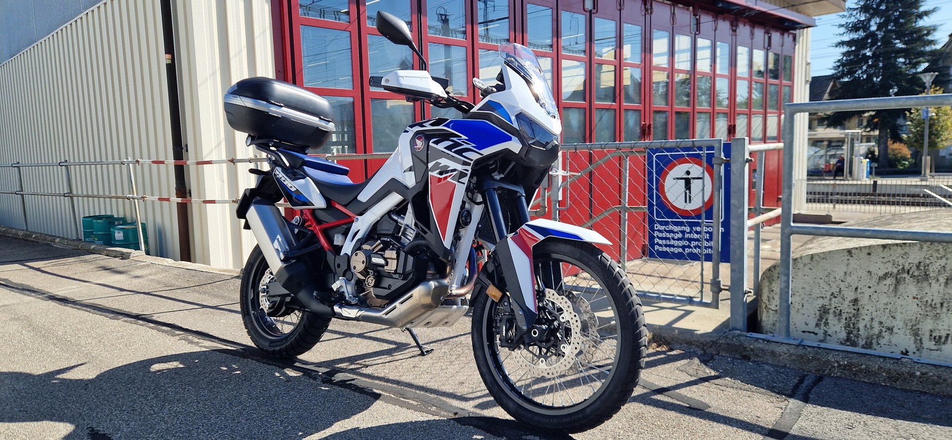 HONDA CRF 1100 DCT Africa Twin-image-1