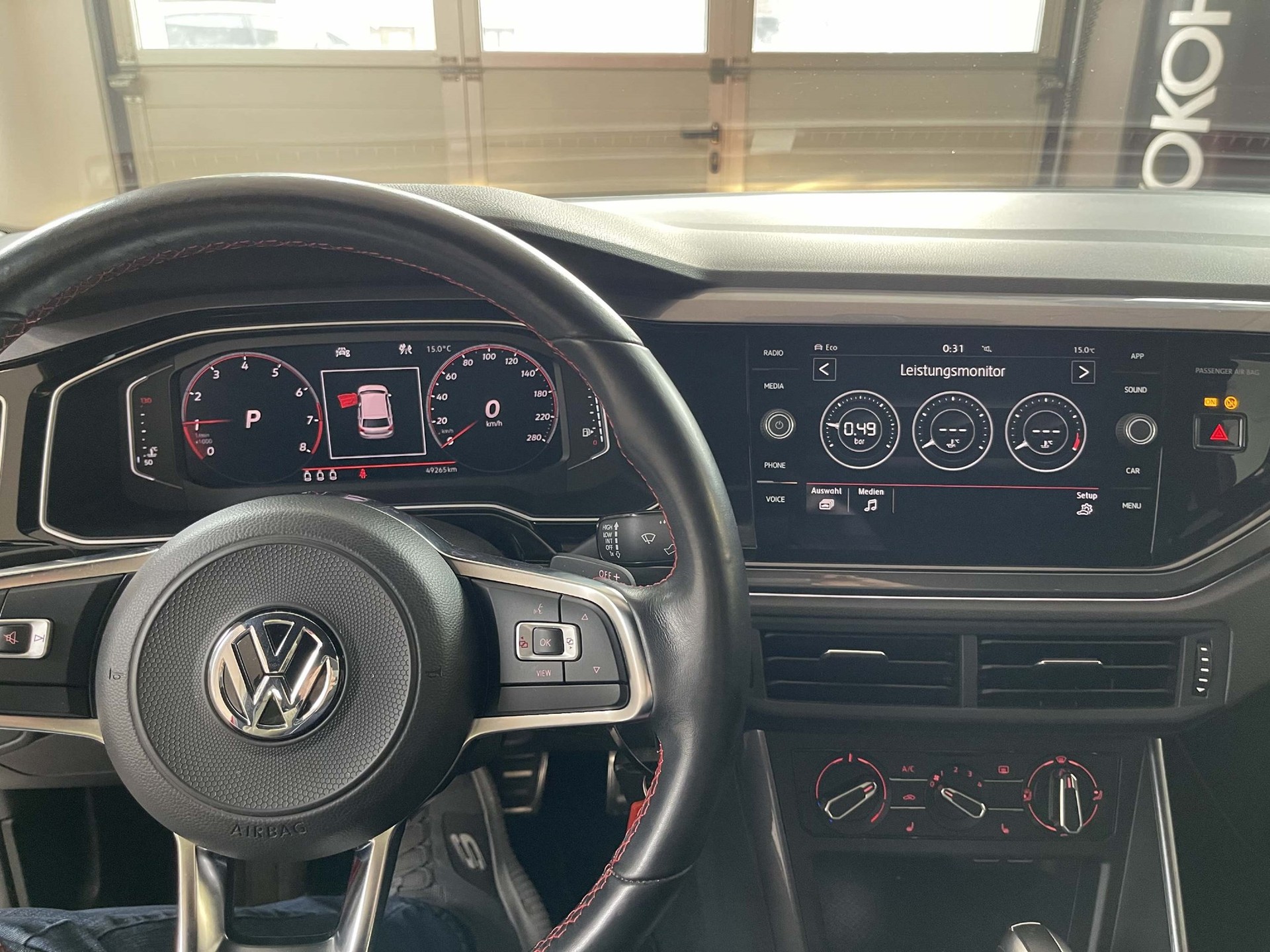 VW Polo 2.0 TSI GTI DSG-image-10