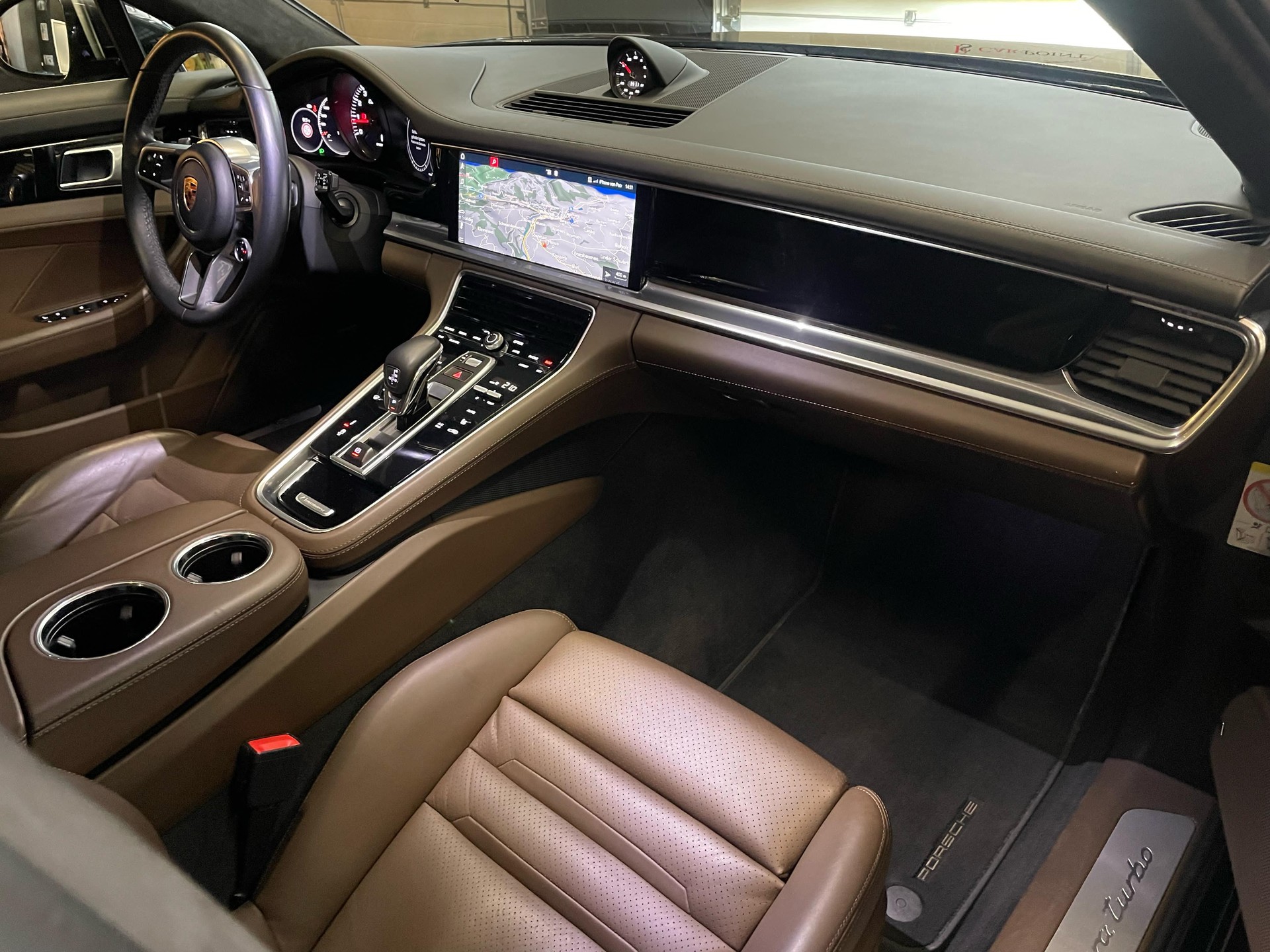 PORSCHE Panamera Turbo Sport Turismo PDK-image-10