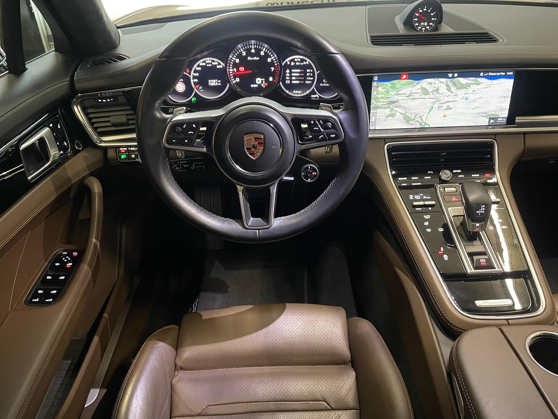 PORSCHE Panamera Turbo Sport Turismo PDK-image-9