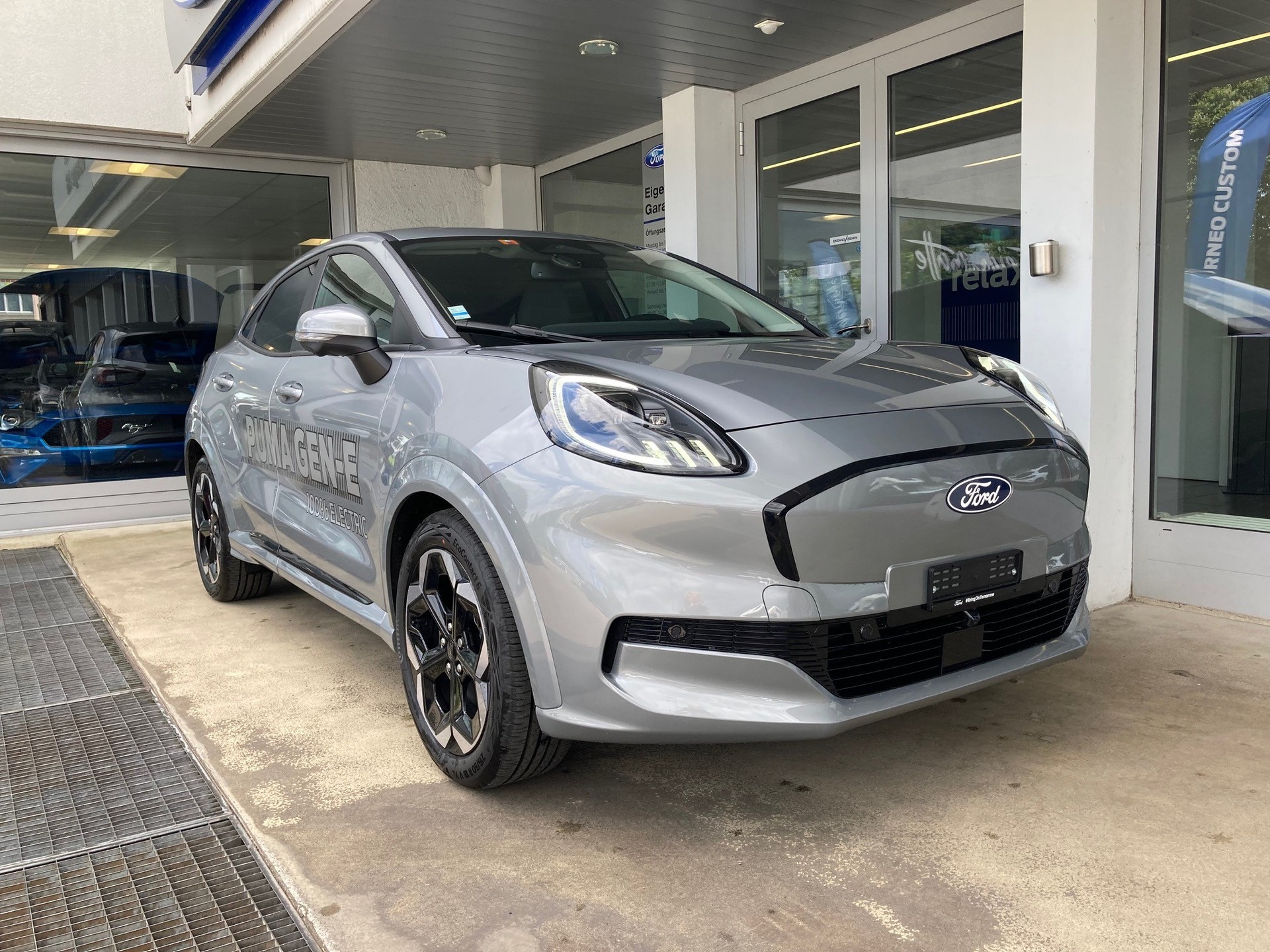 FORD Puma Elektro 43kWh Premium-showroom-element-1