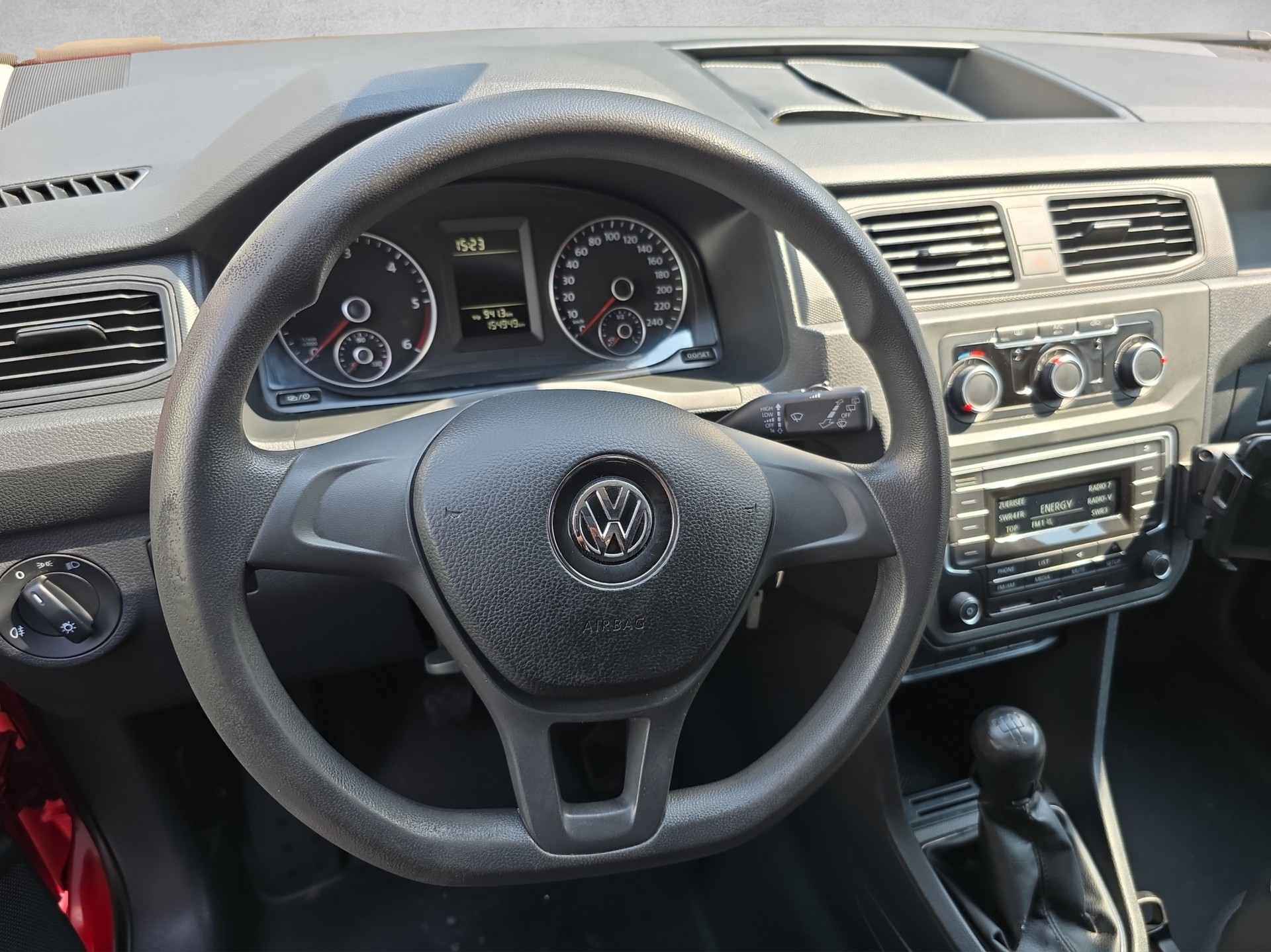 VW Caddy Maxi 2.0TDI BlueMotion Technology-image-6
