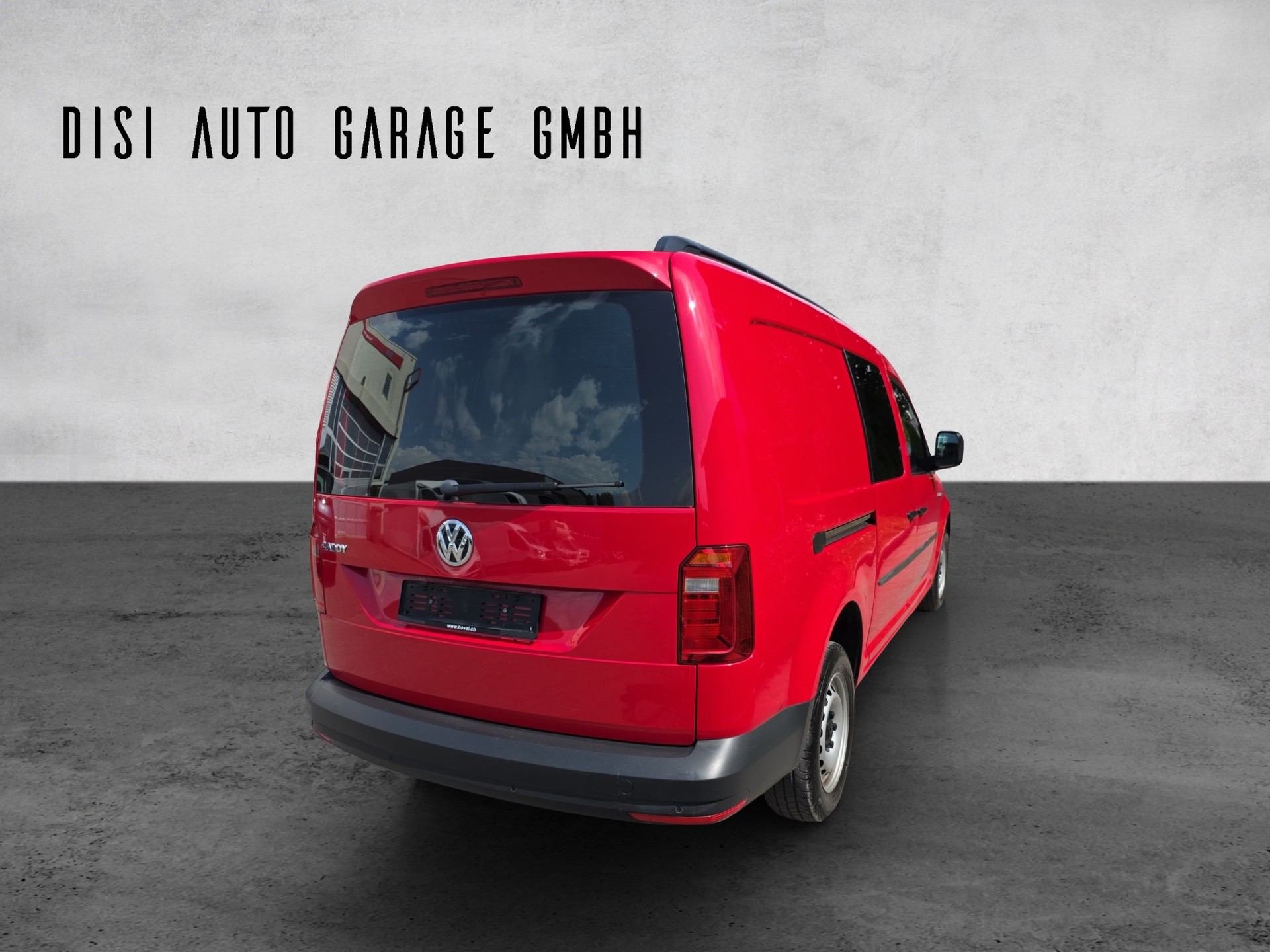 VW Caddy Maxi 2.0TDI BlueMotion Technology-image-13