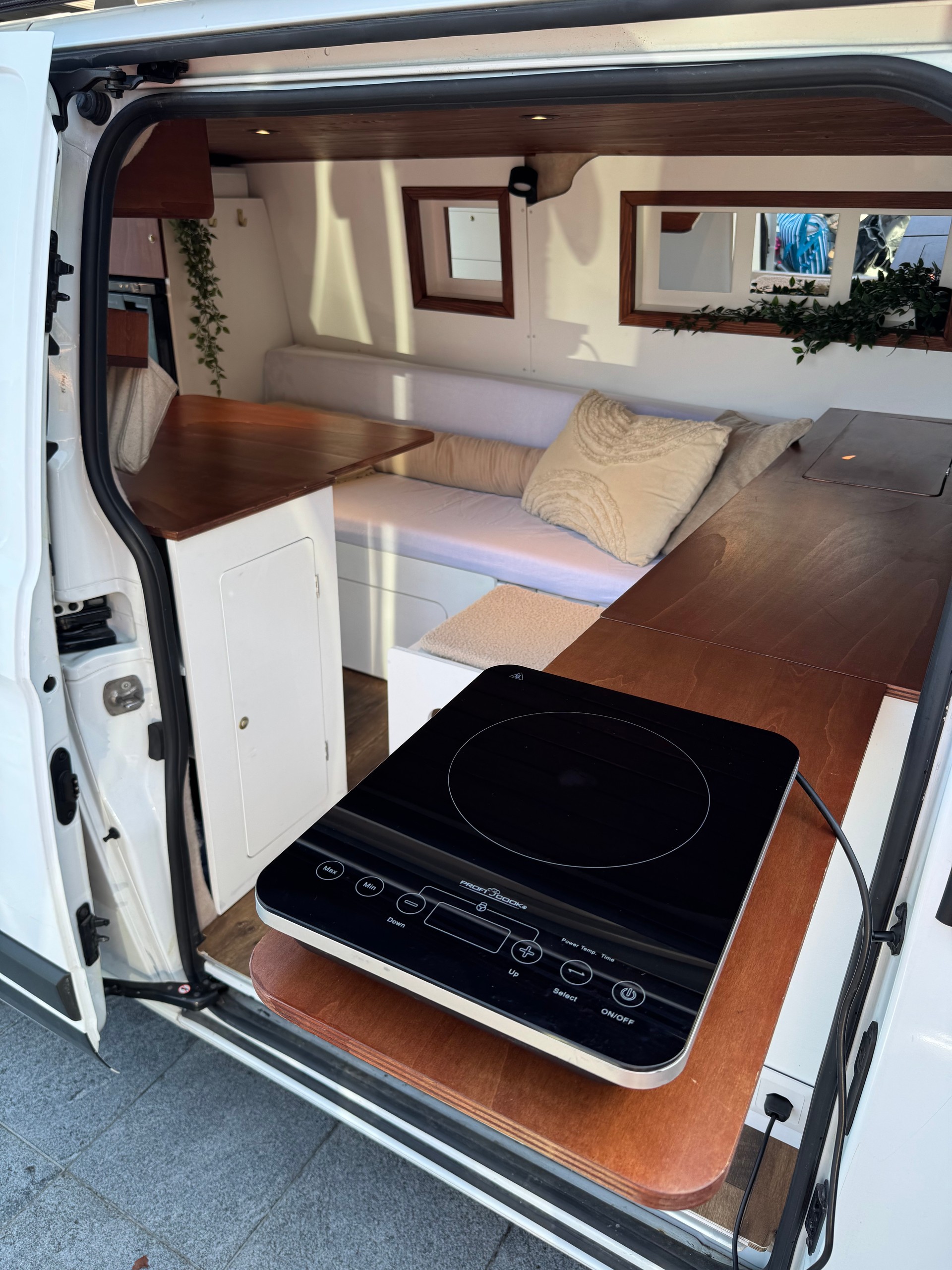 FORD Transit Custom L2H1 Campervan Eigenausbau-image-4
