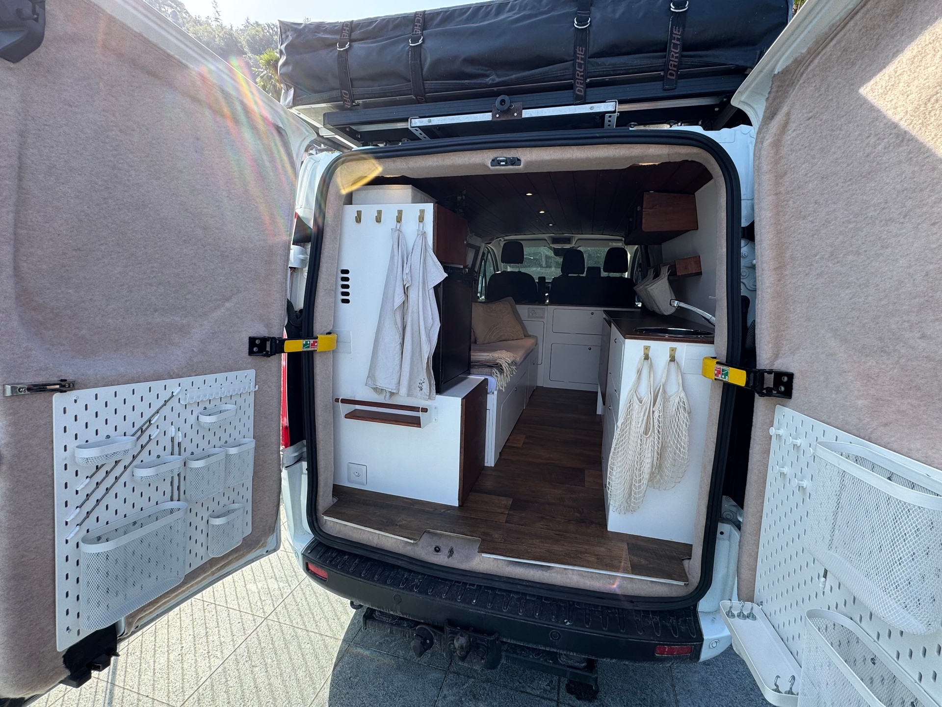 FORD Transit Custom L2H1 Campervan Eigenausbau-image-1