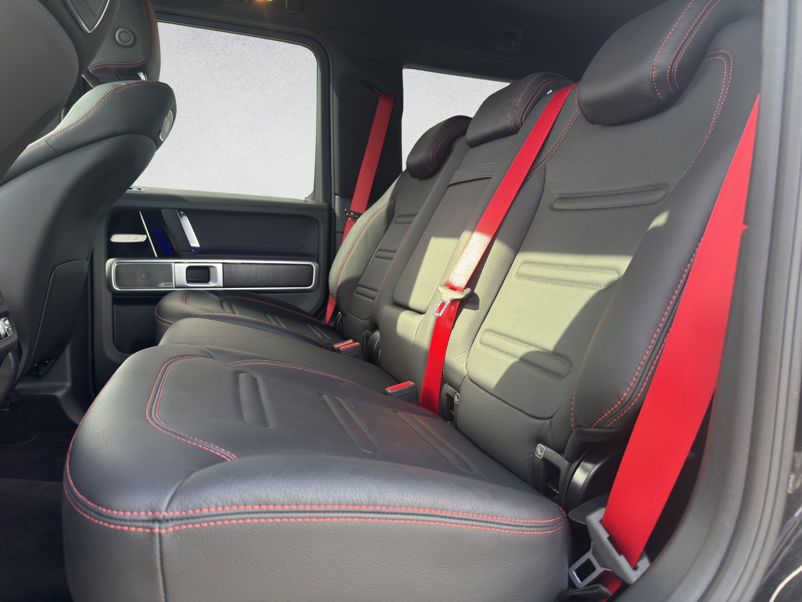 MERCEDES-BENZ G 350 d AMG Line 9G-Tronic-image-10