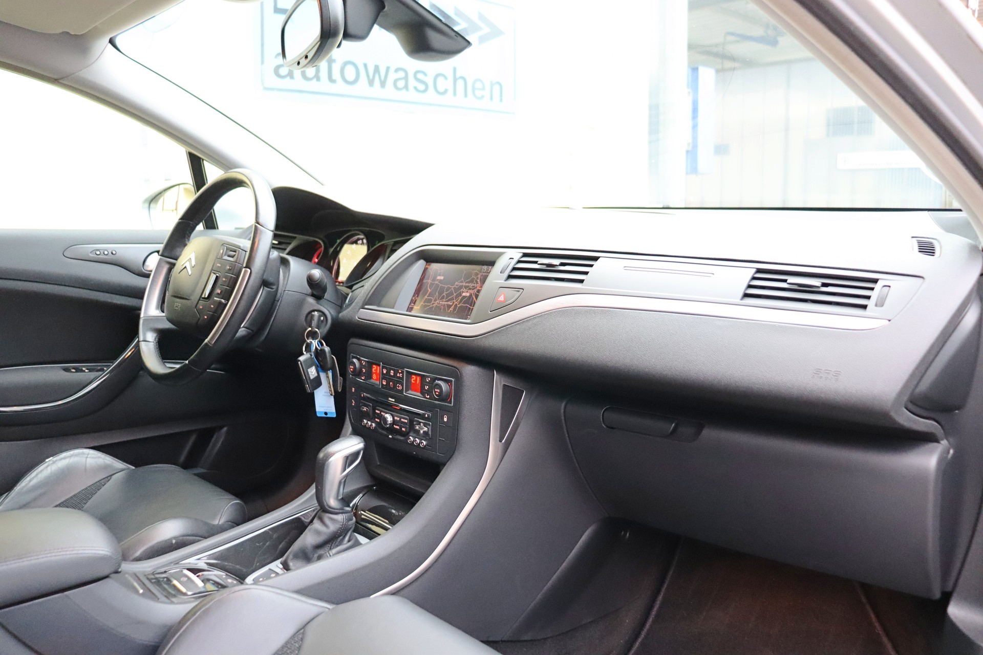 CITROEN C5 Berline 3.0 HDi V6 Exclusive Automatic-image-7