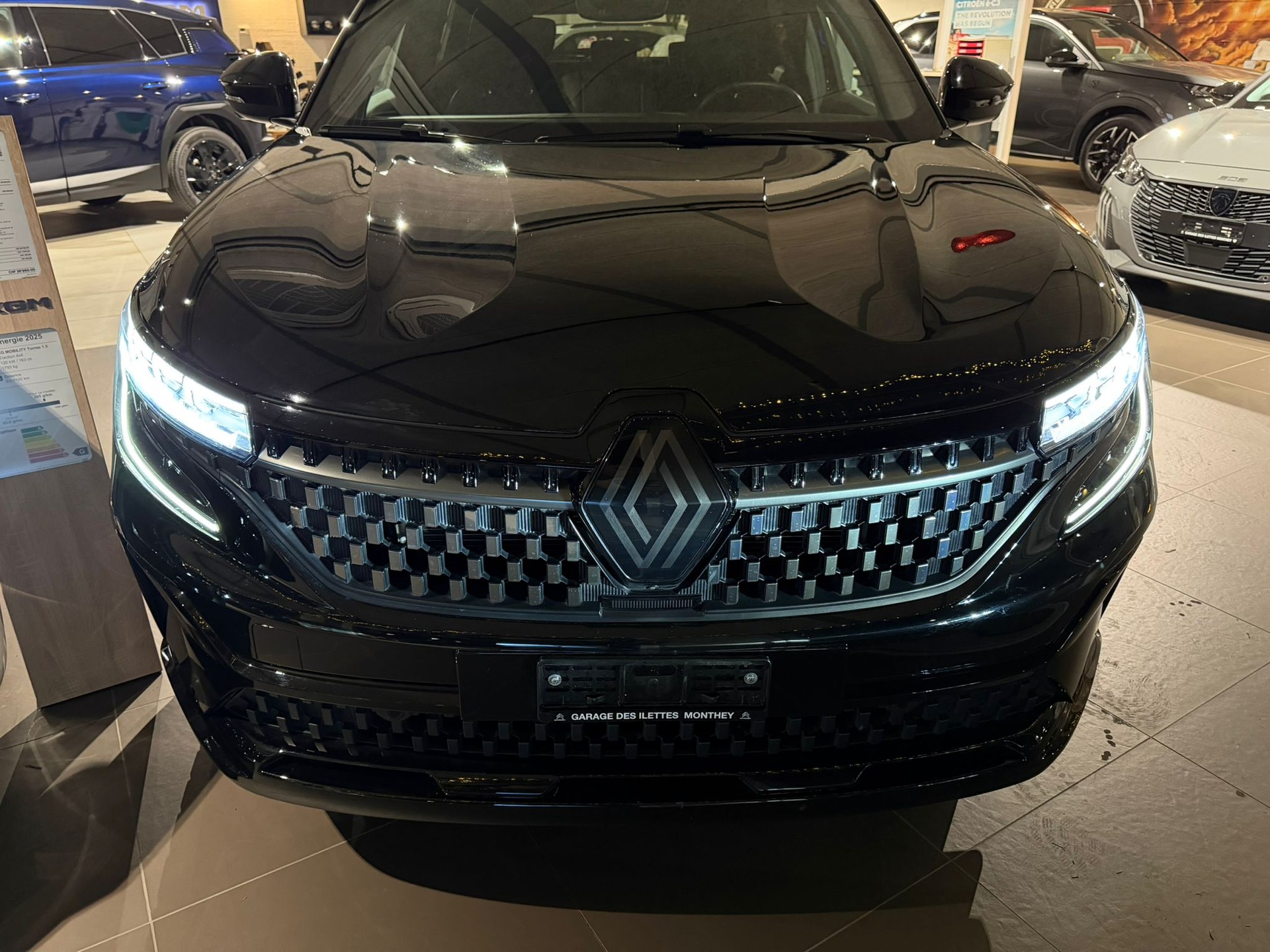 RENAULT Austral 1.2 HEV 200 Iconic Esprit Alpine A ** Visite sur RDV **-image-5