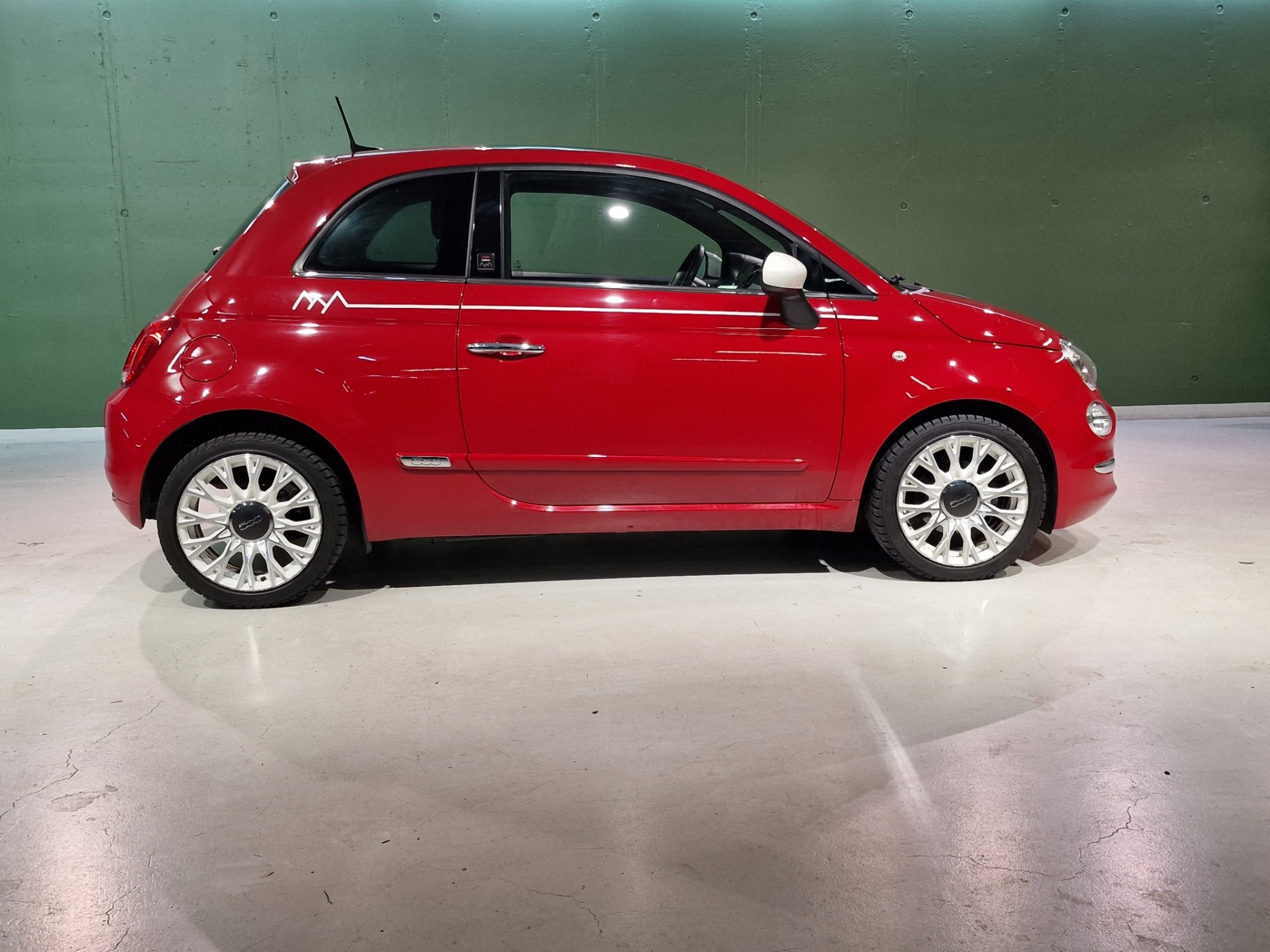 FIAT 500 0.9 Twinair Swiss Edition-image-3
