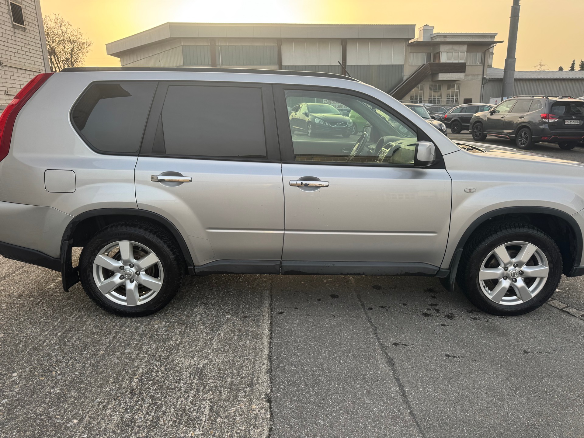 NISSAN X-Trail 2.5 16V SE XTronic CVT-image-3