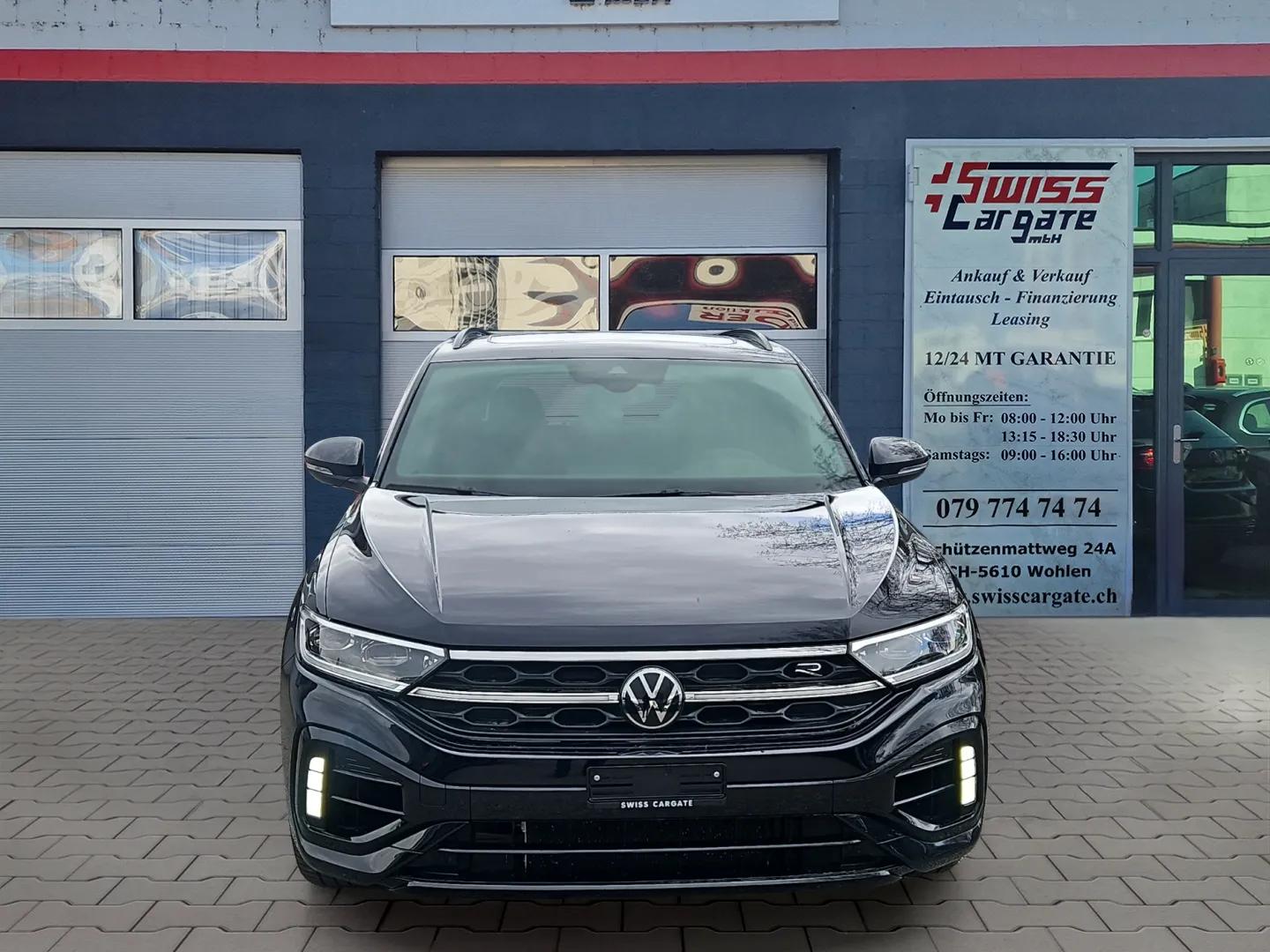 VW T-Roc 2.0 TSI R DSG 4Motion mit Panoramadach + El. Ledersitze & 19" Alu-showroom-element-2