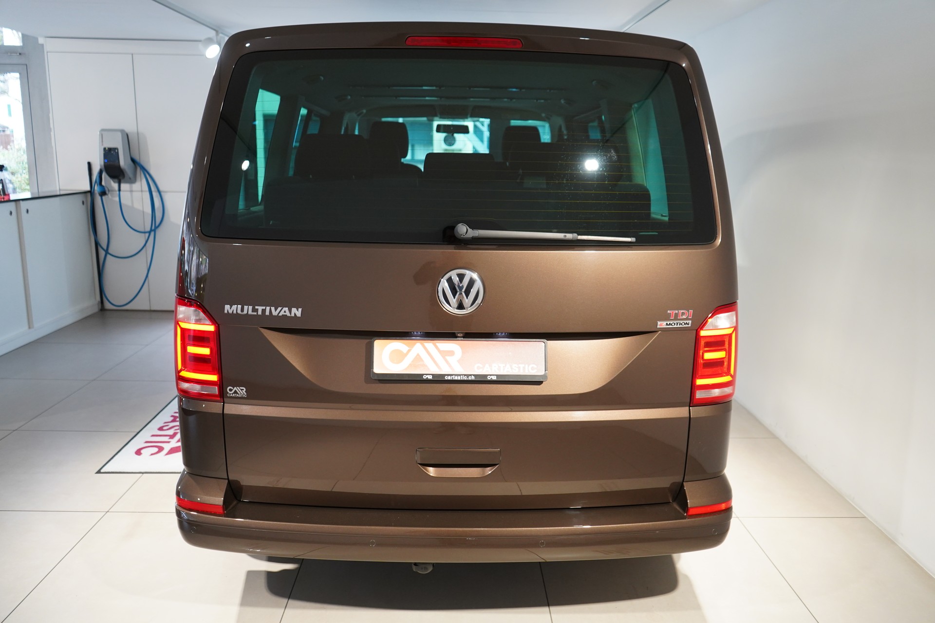 VW Multivan 2.0BiTDI Comfort 4Matic-showroom-element-3