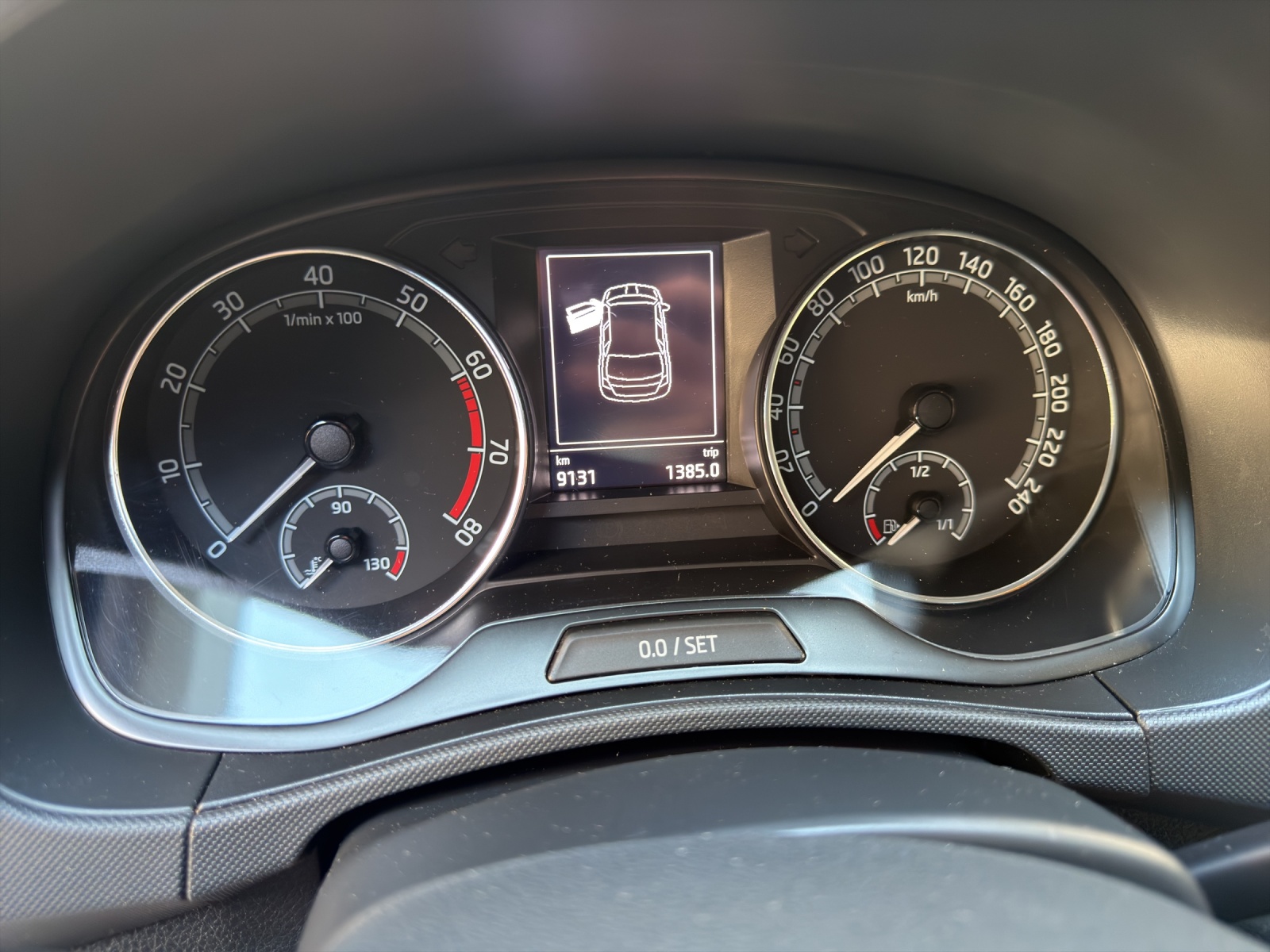 SKODA Fabia 1.0 TSI Ambition DSG-image-6