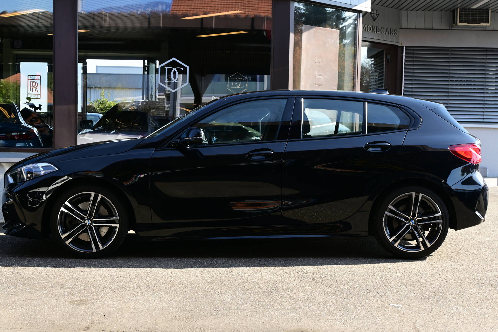 BMW 120d xDrive SAG *M-Sport*HUD*H&K*-showroom-element-2