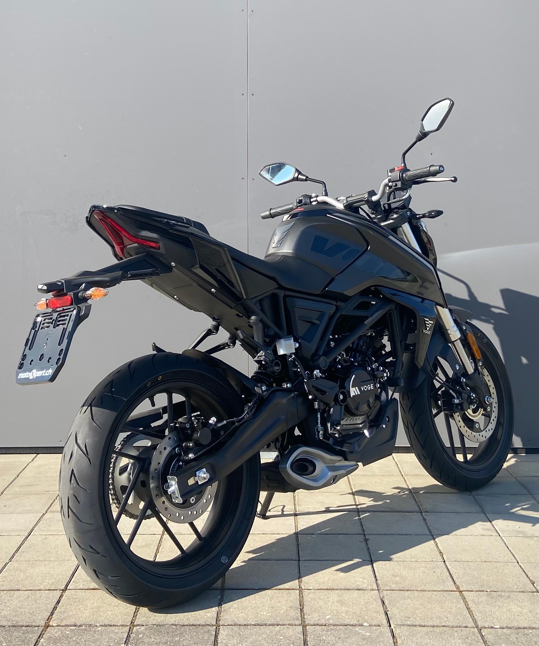 VOGE 125R-image-2