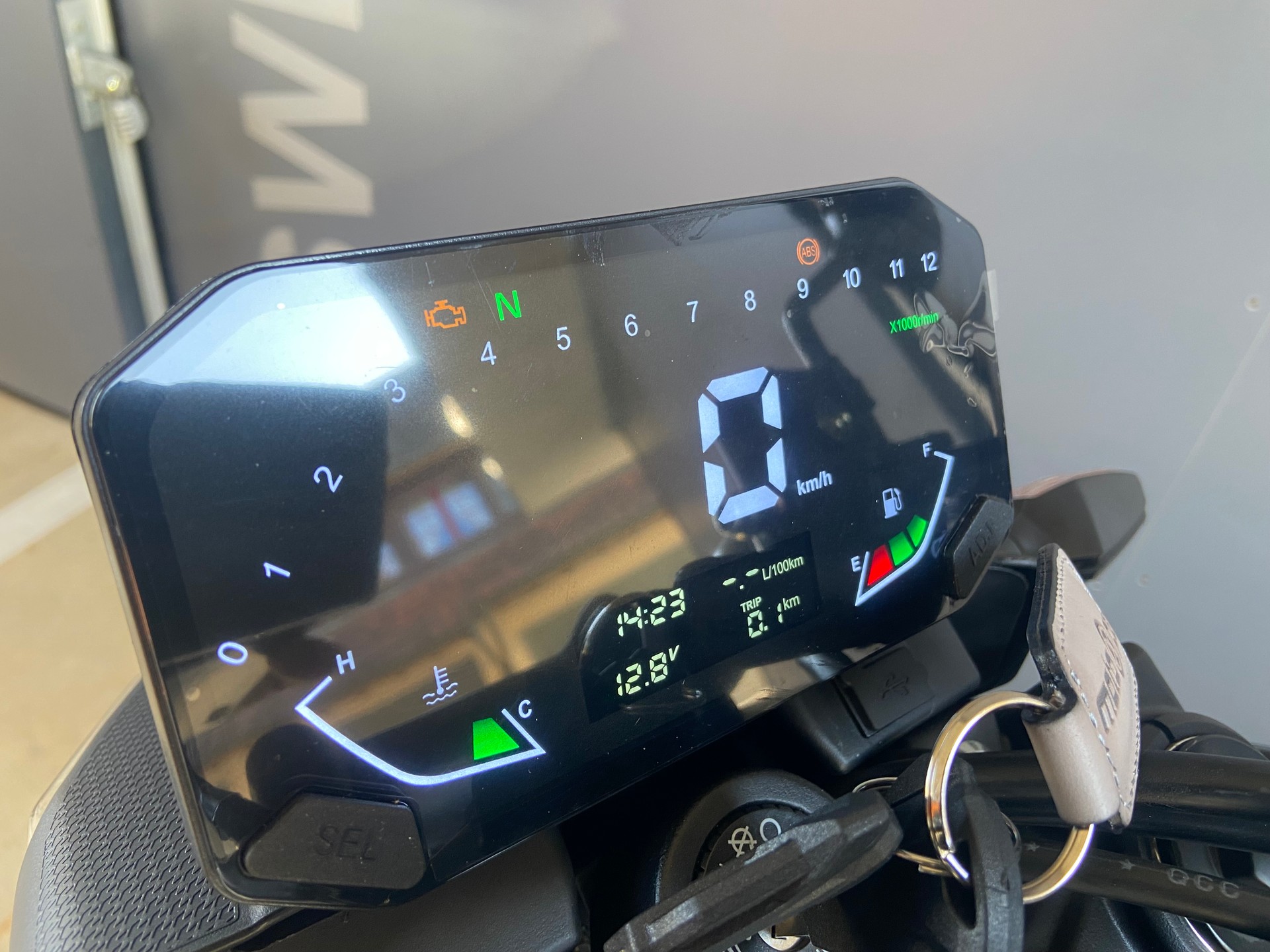 VOGE 125R-image-4