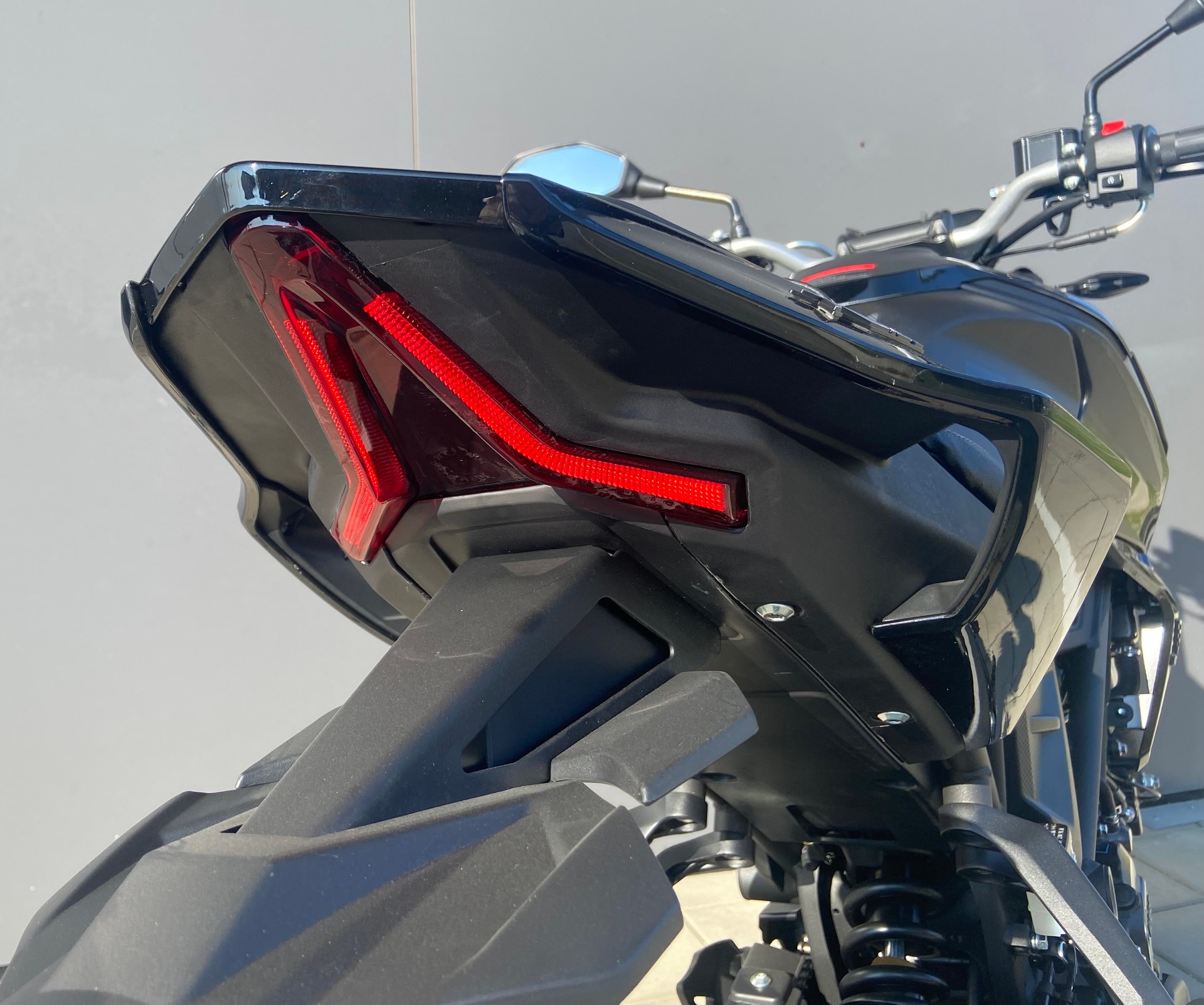 VOGE 125R-image-3