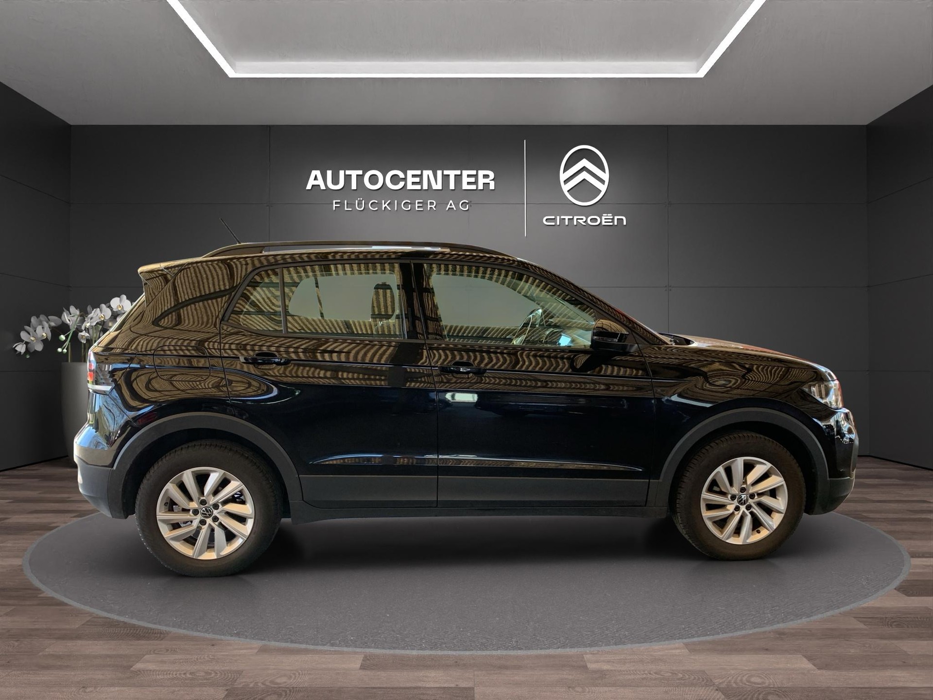 VW T-Cross 1.0 TSI 110 Life DSG-image-3