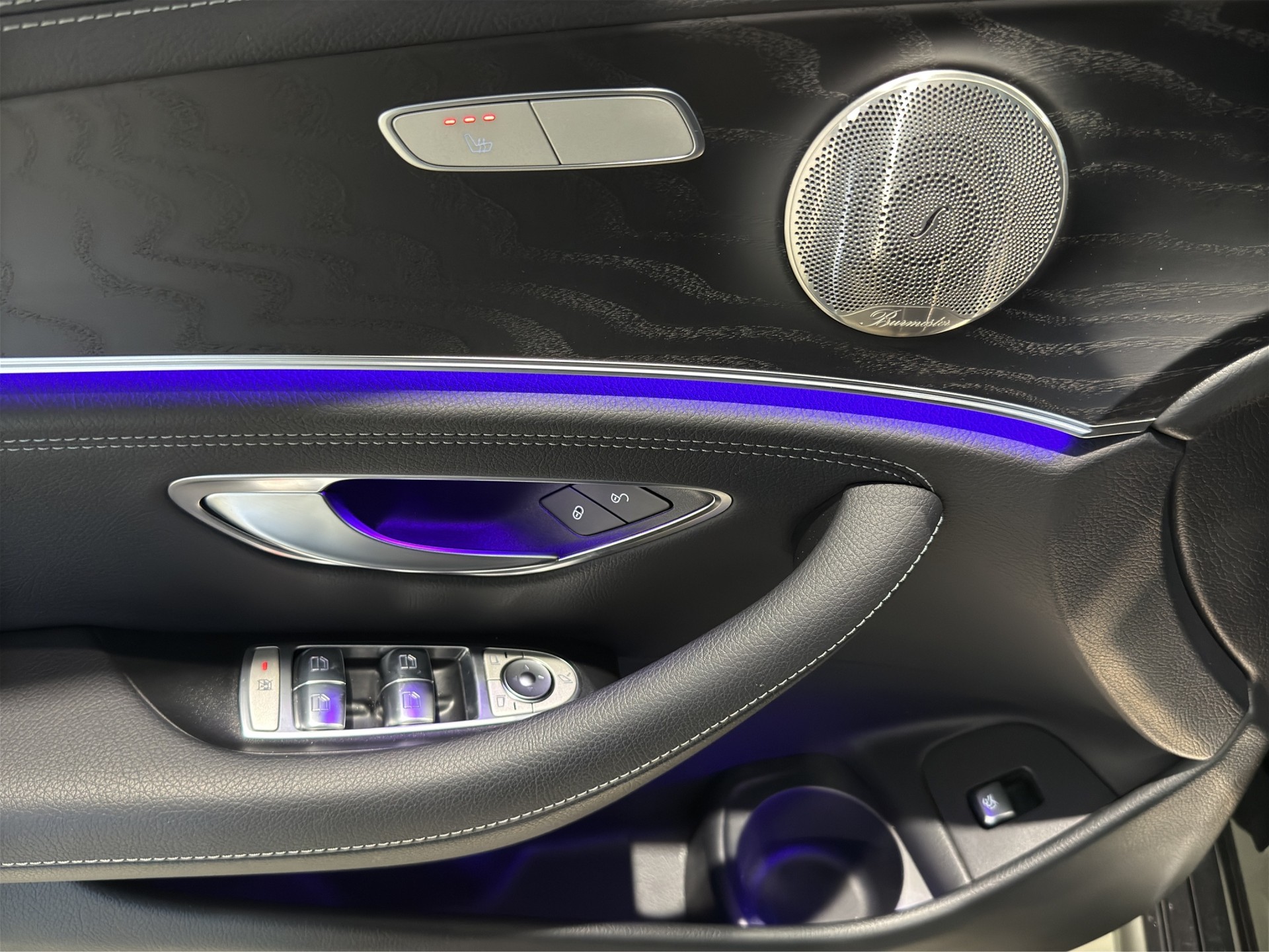 MERCEDES-BENZ E 450 AMG Line 4Matic 9G-Tronic-image-9