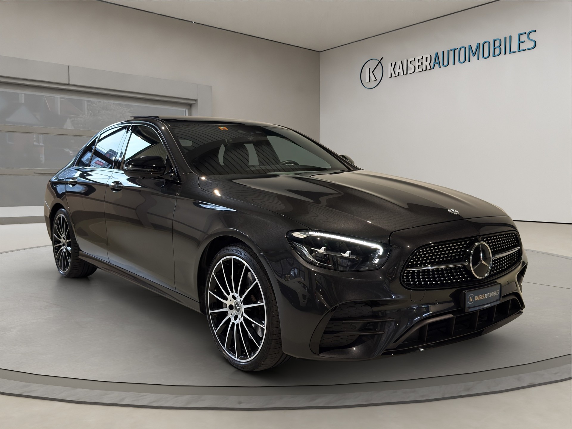 MERCEDES-BENZ E 450 AMG Line 4Matic 9G-Tronic-showroom-element-2