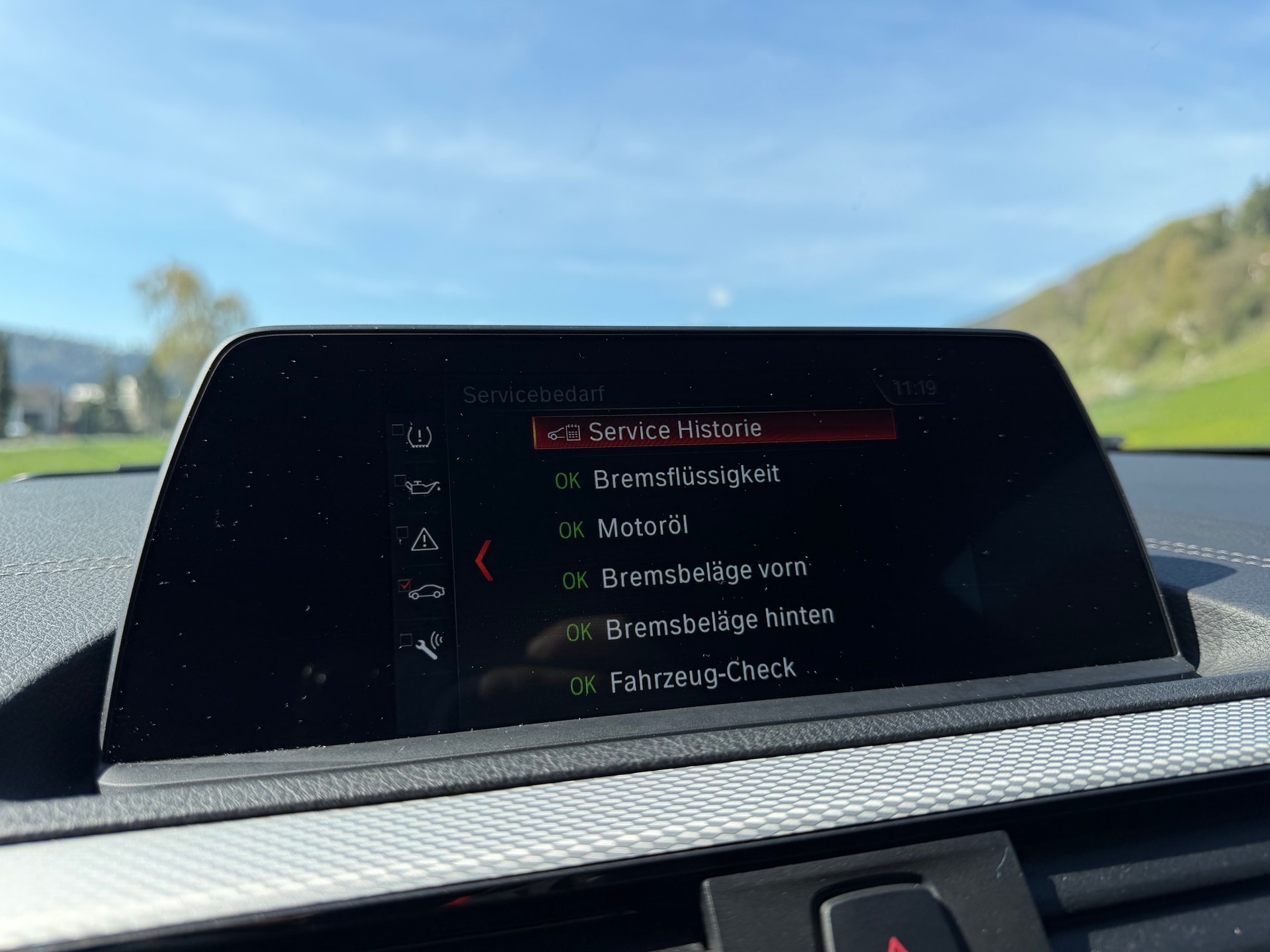 BMW M240i-image-11