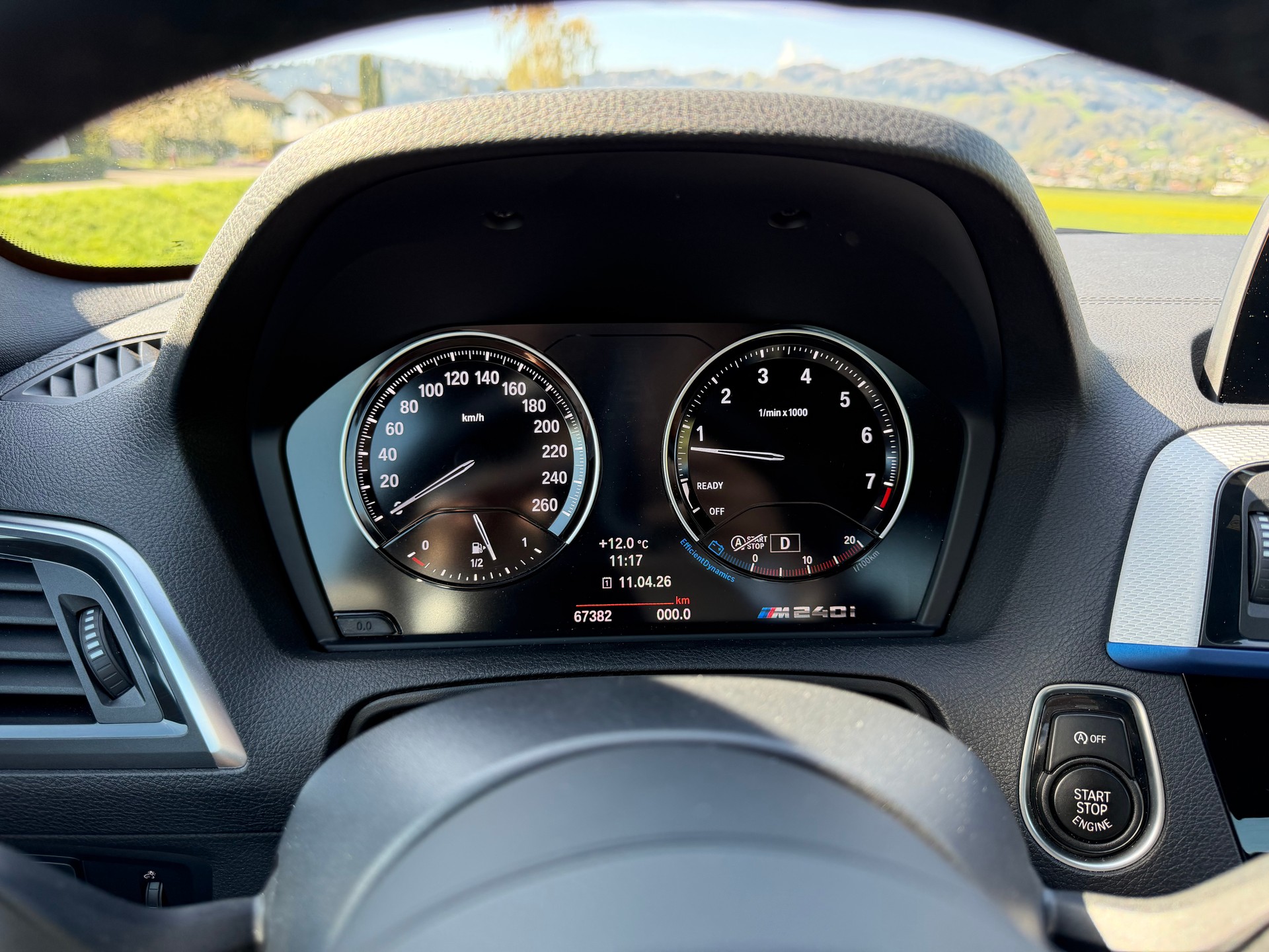 BMW M240i-image-9