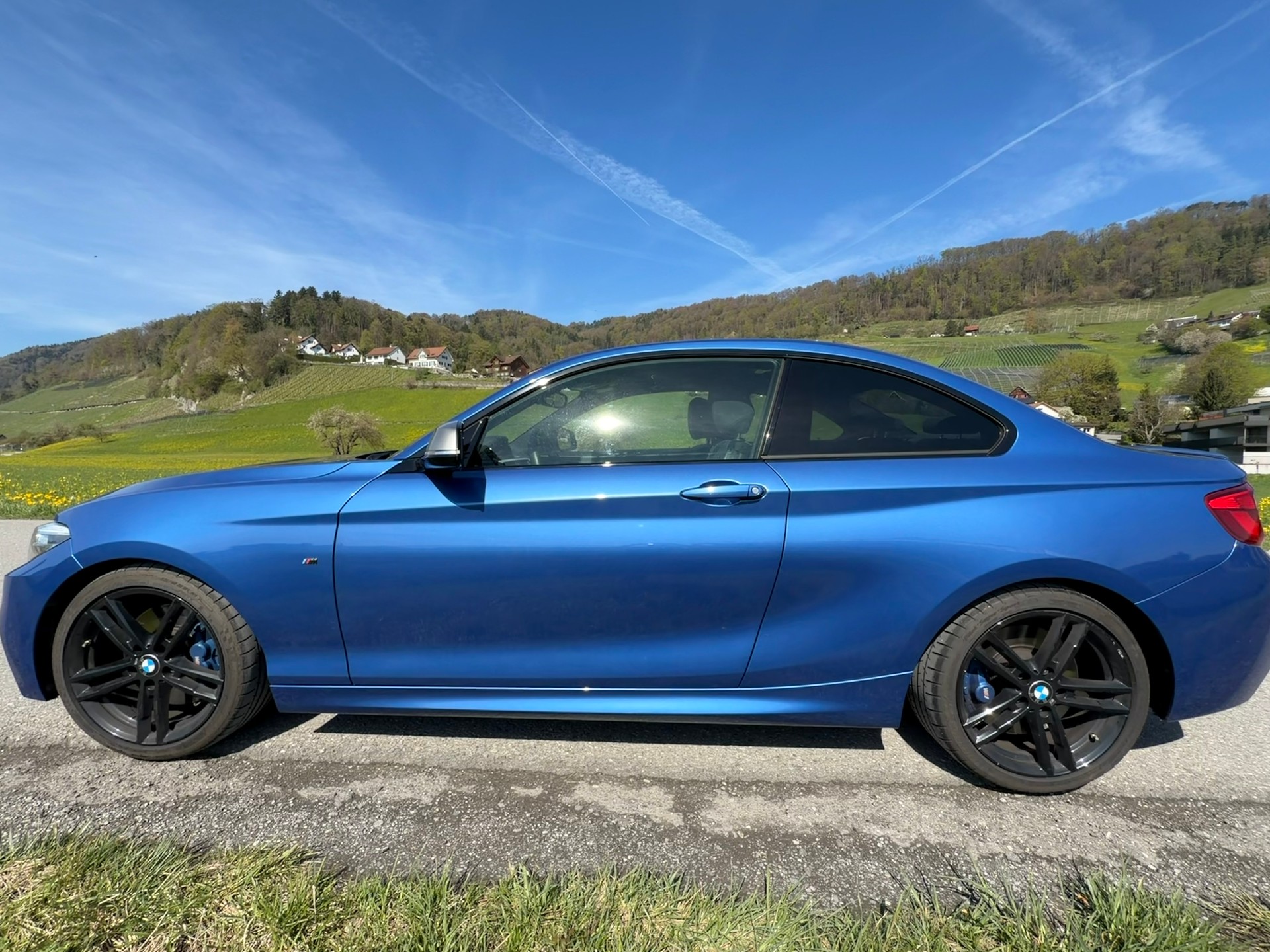 BMW M240i-image-4