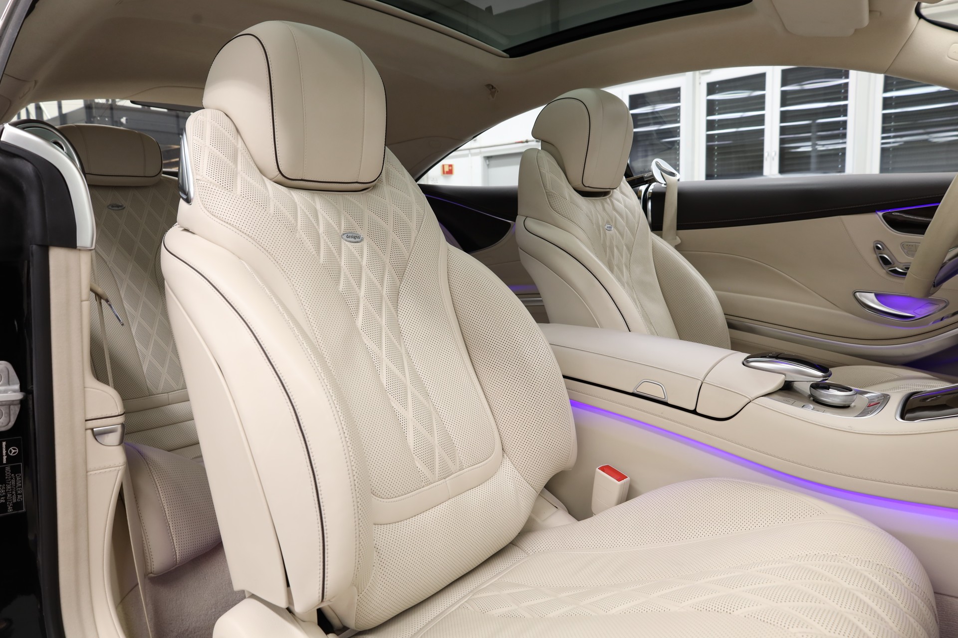 MERCEDES-BENZ S 500 V8 Coupé-image-15