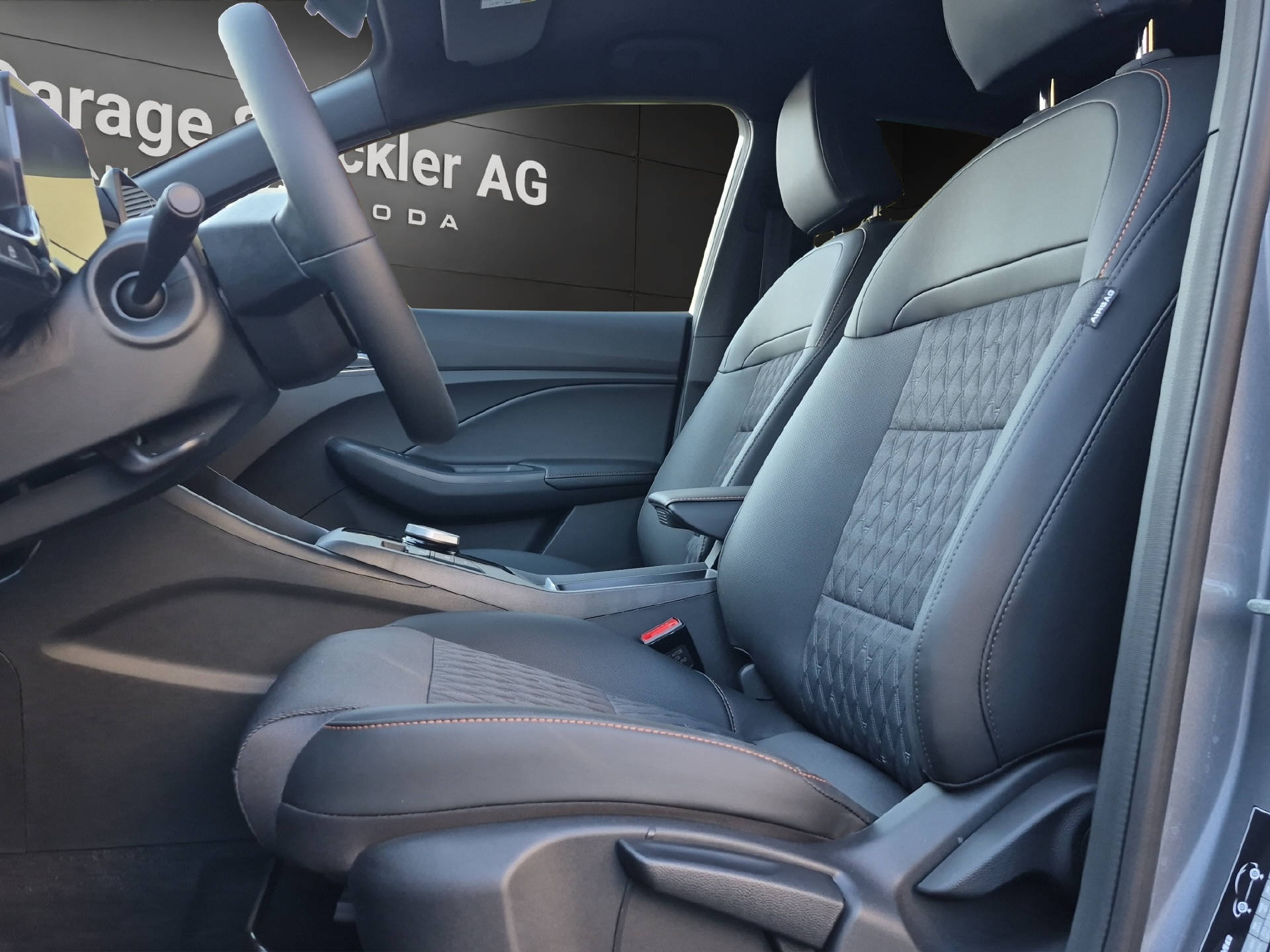 MG 3 1.5 Hybrid Luxury-image-9