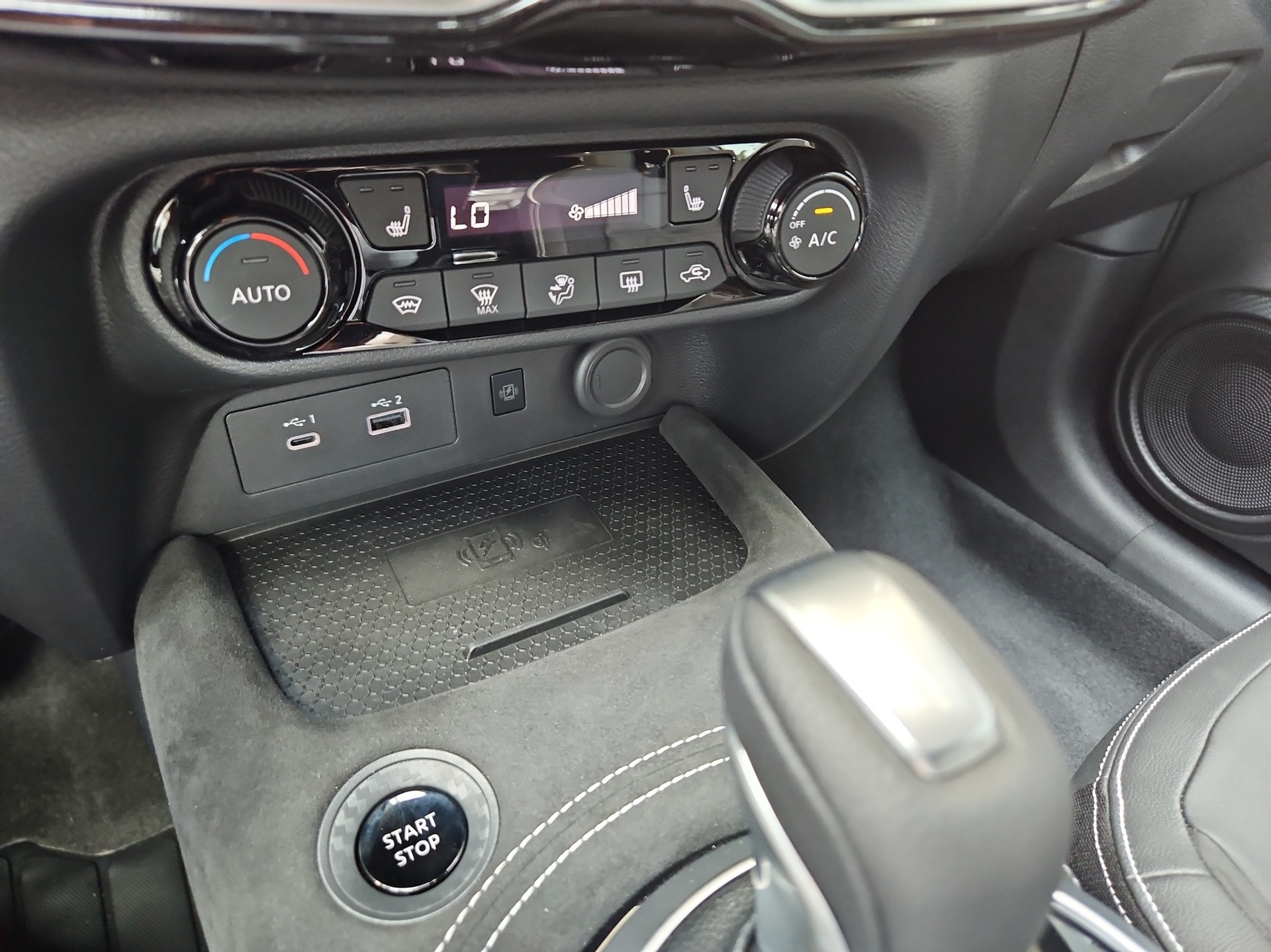 NISSAN Juke 1.6 FHEV N-Design-image-16