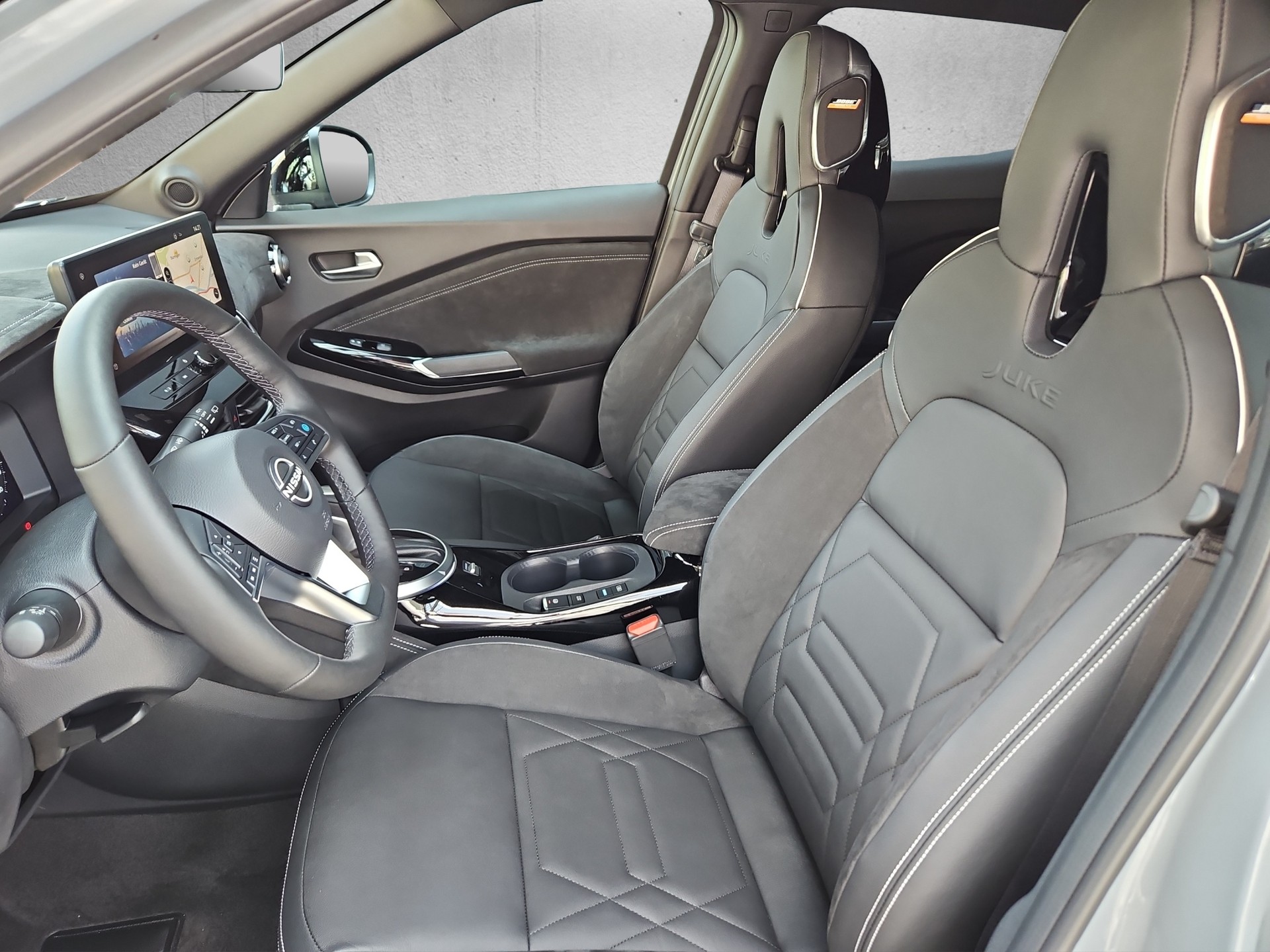 NISSAN Juke 1.6 FHEV N-Design-image-8