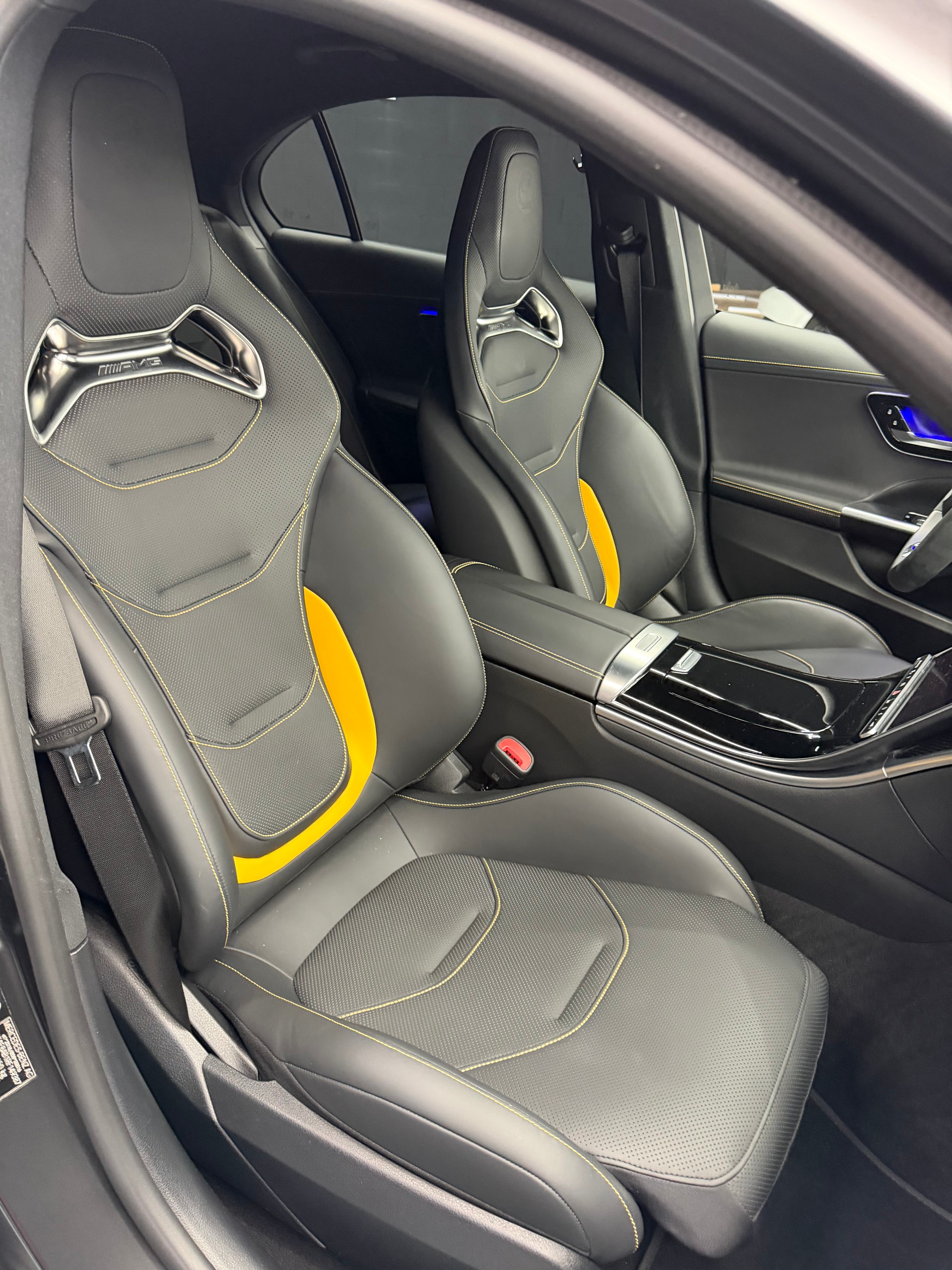 MERCEDES-BENZ C 63 S AMG E Performance 4 Matic Executive Edition-image-5