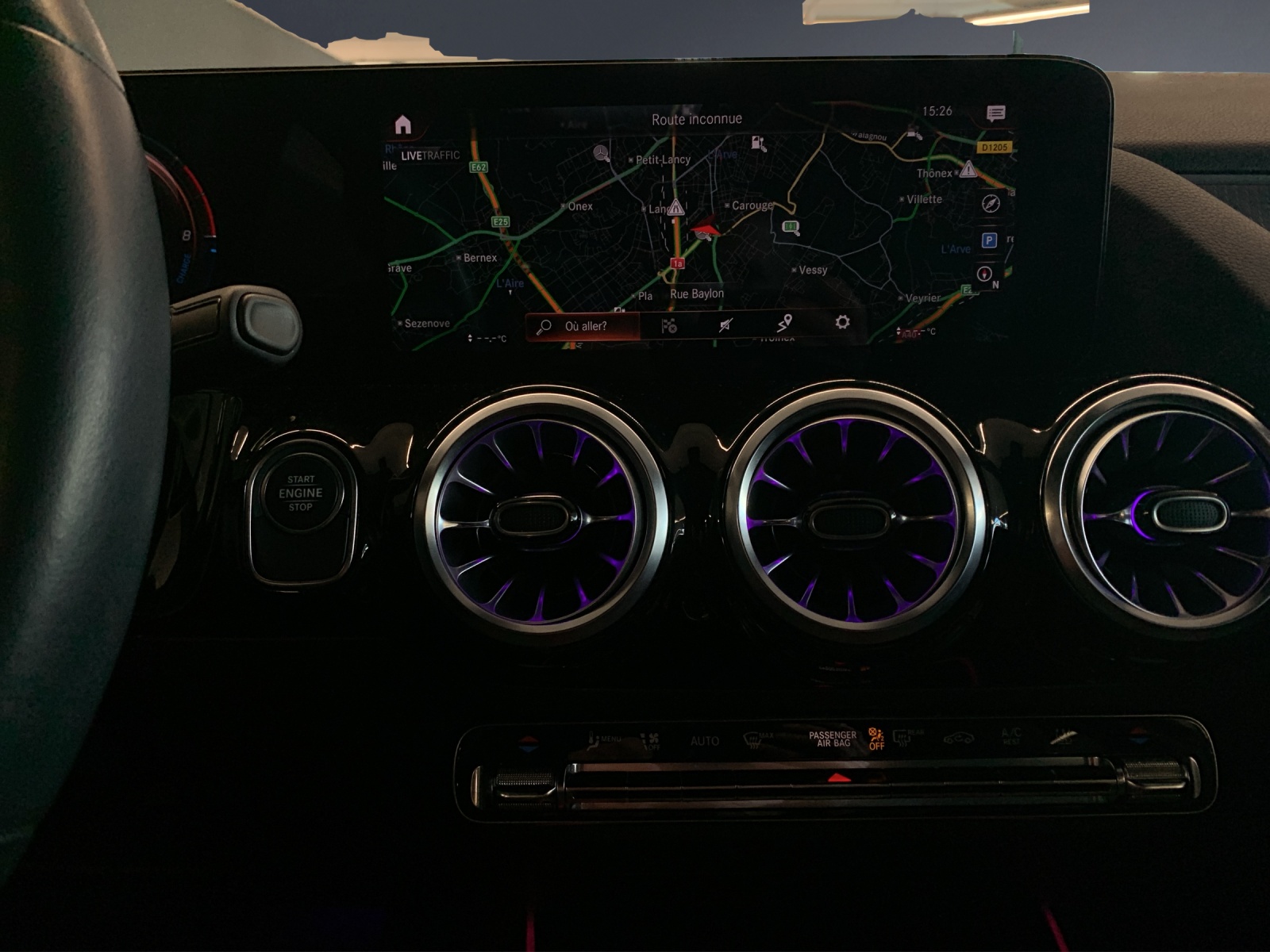 MERCEDES-BENZ GLA 250e Progressive 8G-D-image-8