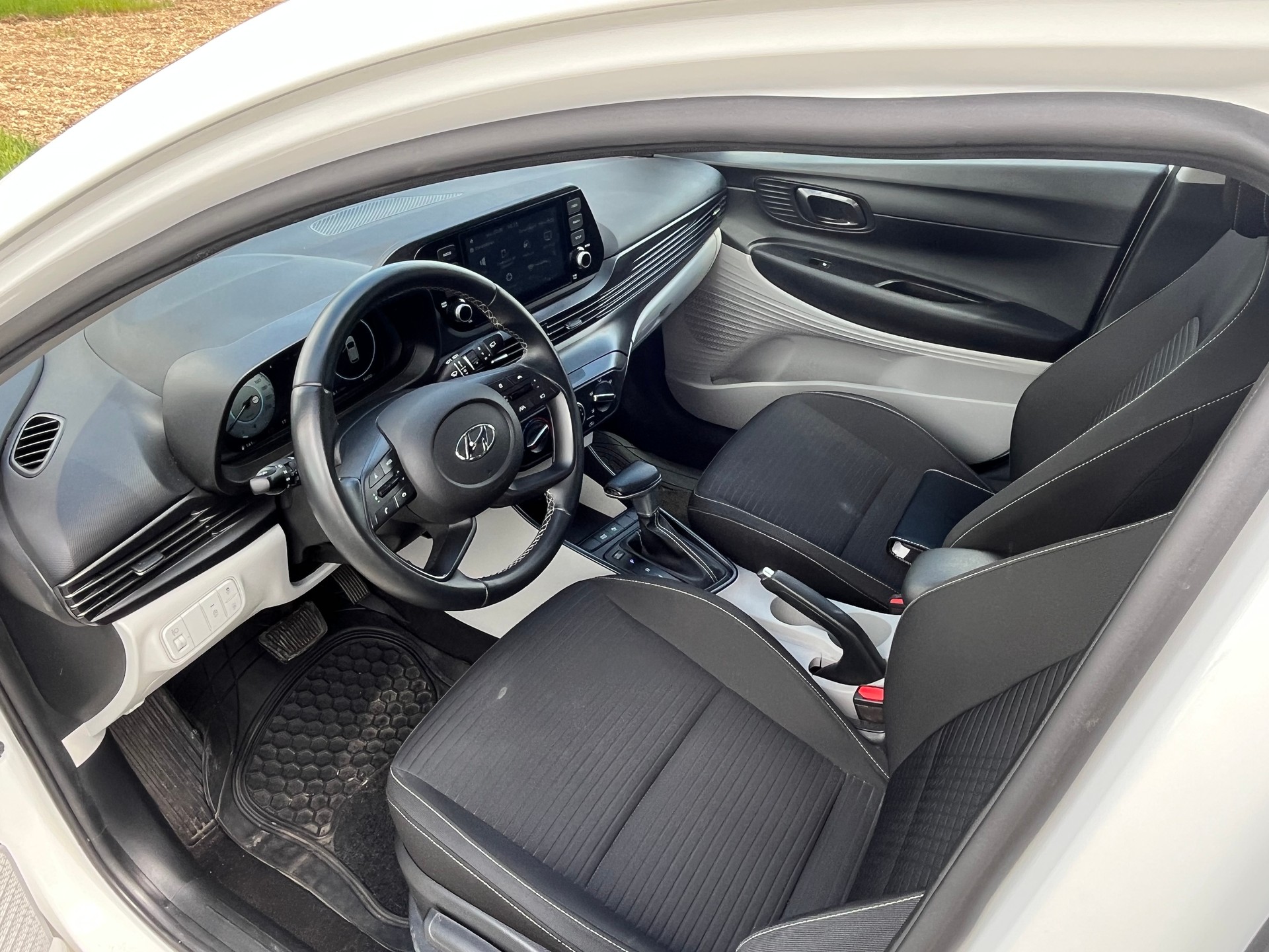 HYUNDAI i20 1.0 T-GDi Amplia DCT-image-12