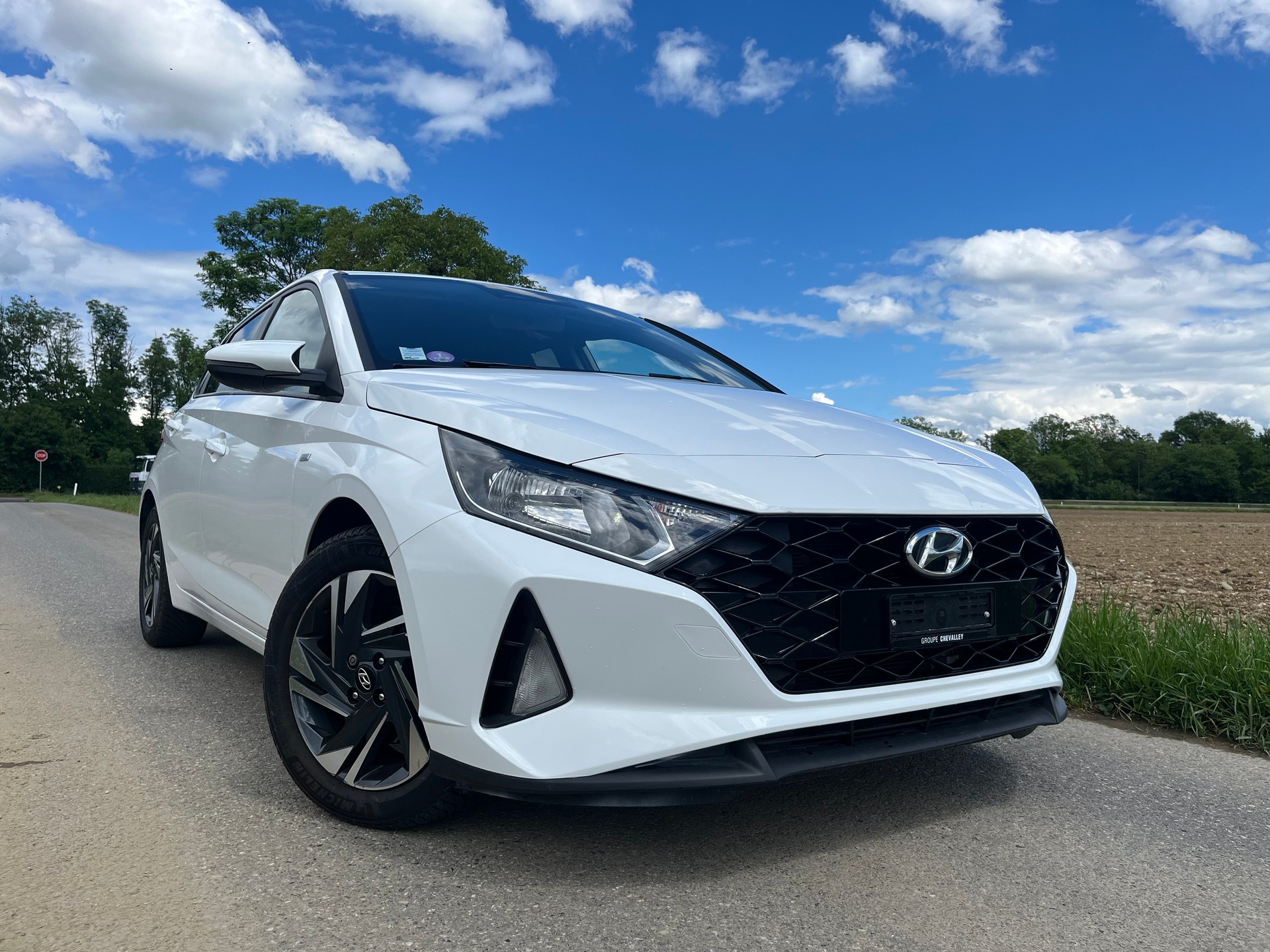 HYUNDAI i20 1.0 T-GDi Amplia DCT-showroom-element-1