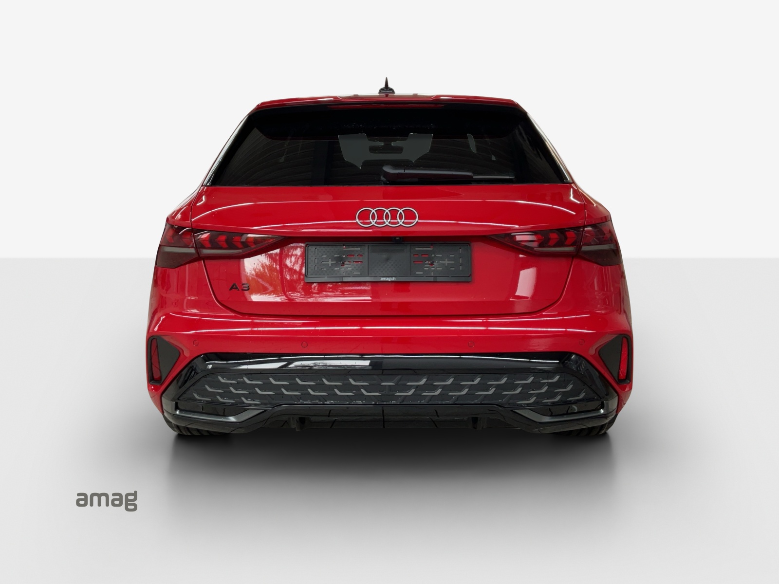 AUDI A3 Sportback TFSI 110 kW S line Attraction S tronic-showroom-element-3