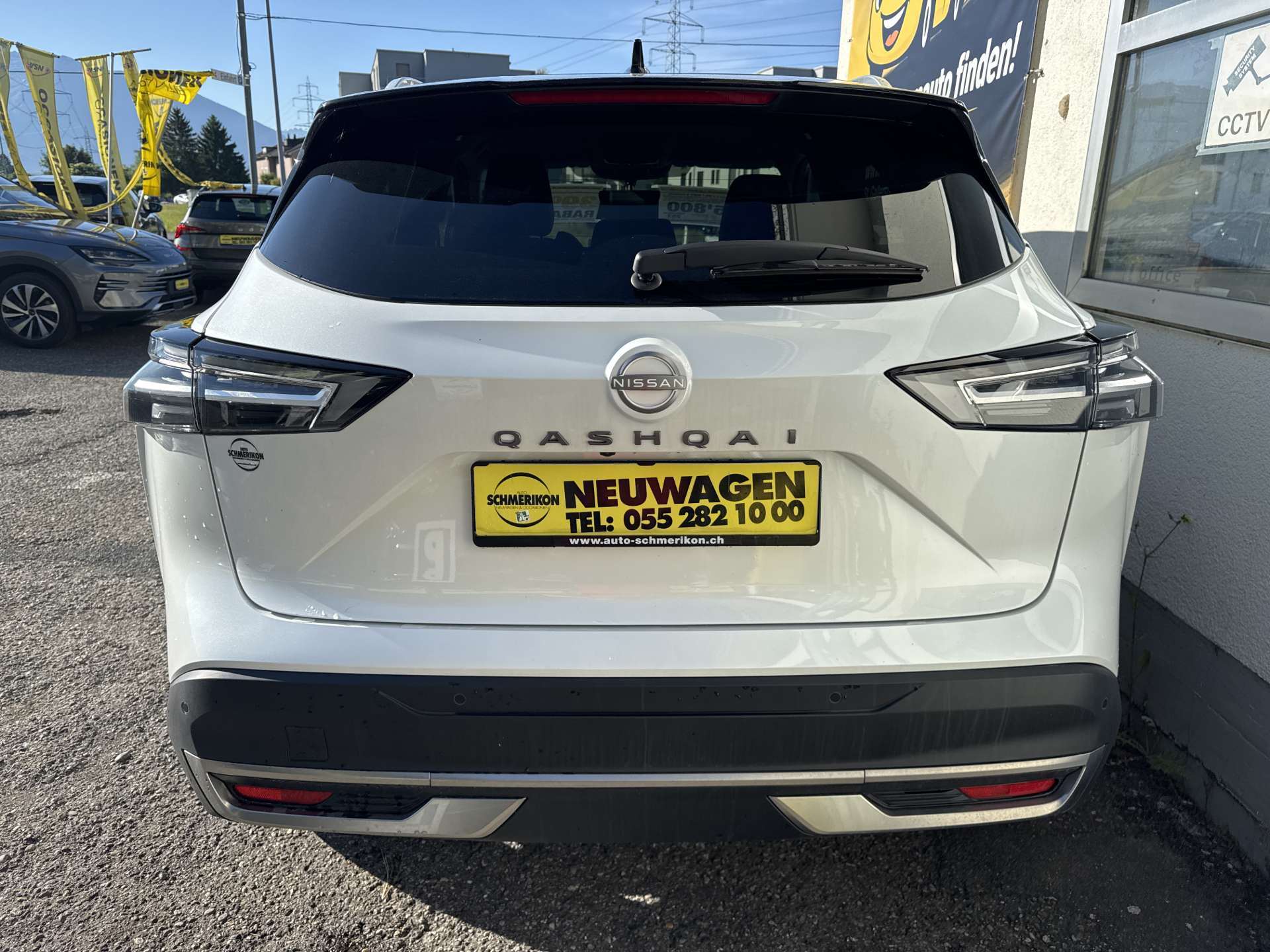NISSAN Qashqai 1.3 DIG-T MHEV N-Connecta Xtronic-Automat-image-3