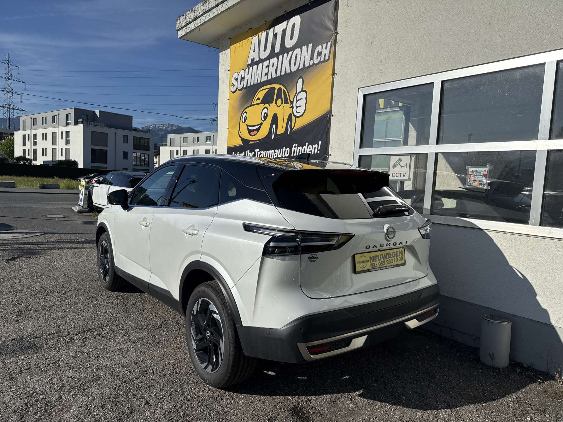 NISSAN Qashqai 1.3 DIG-T MHEV N-Connecta Xtronic-Automat-image-2