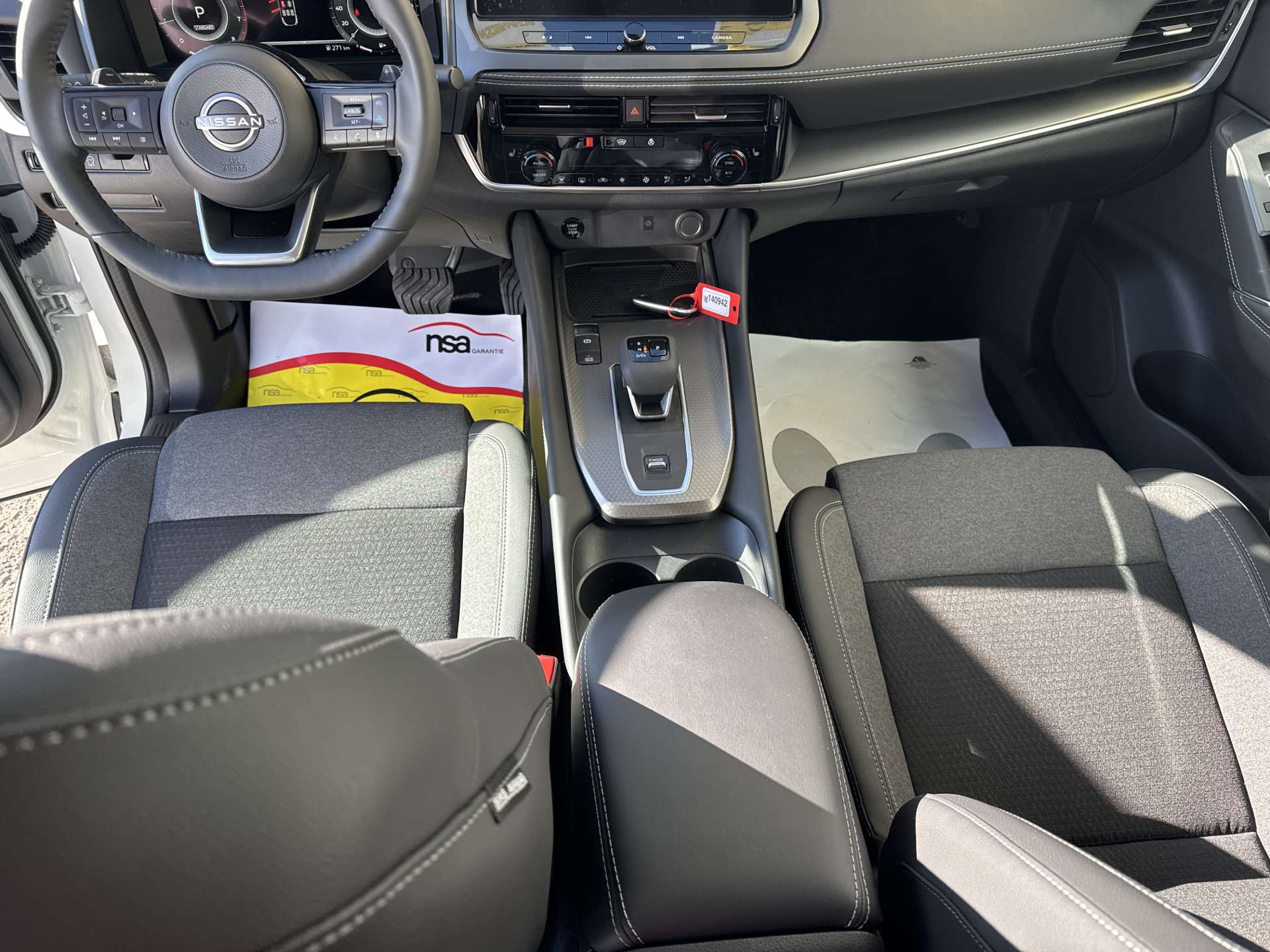 NISSAN Qashqai 1.3 DIG-T MHEV N-Connecta Xtronic-Automat-image-13