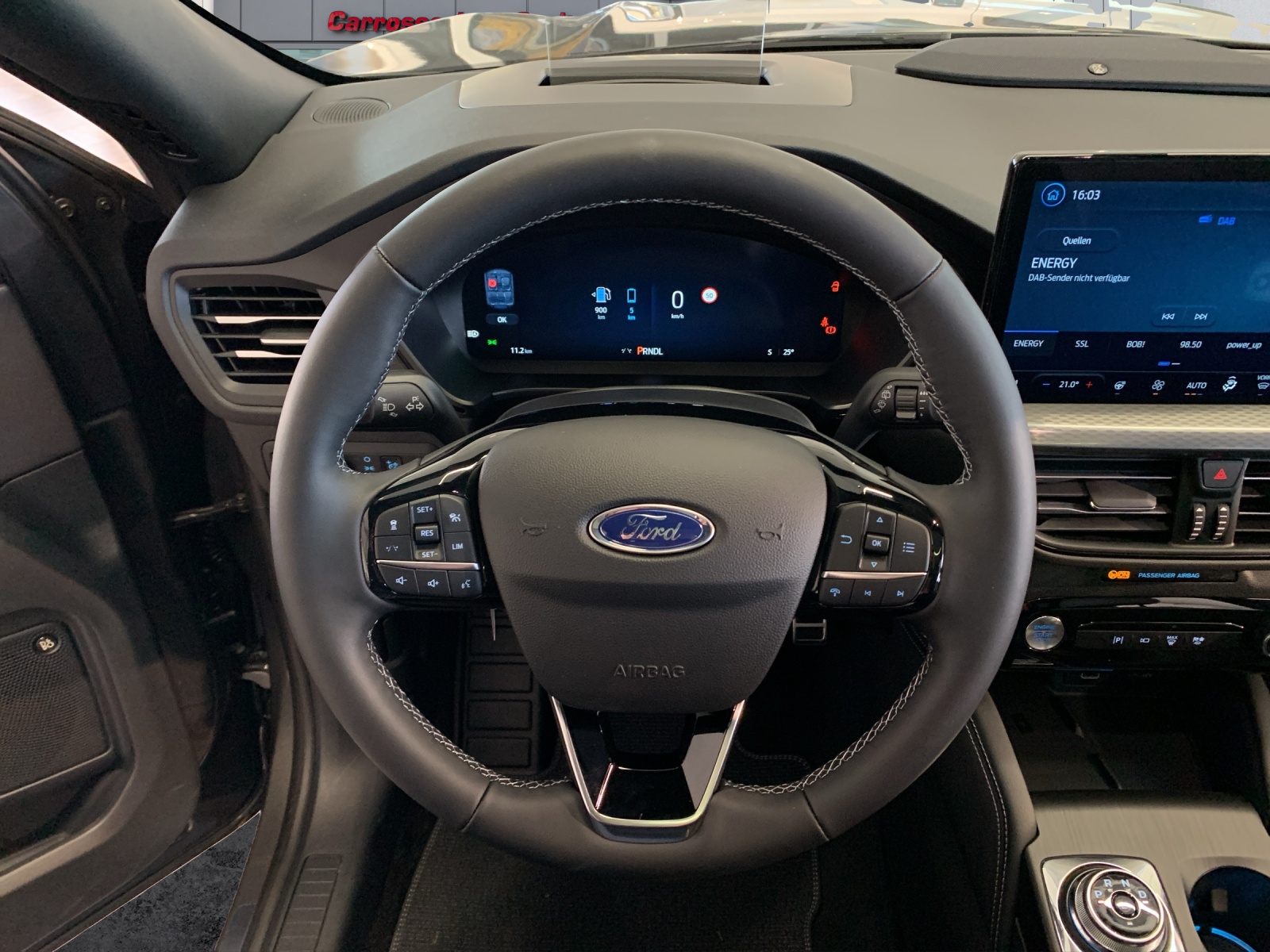 FORD Kuga 2.5 Plug-in Hybrid Sound Edition-image-8