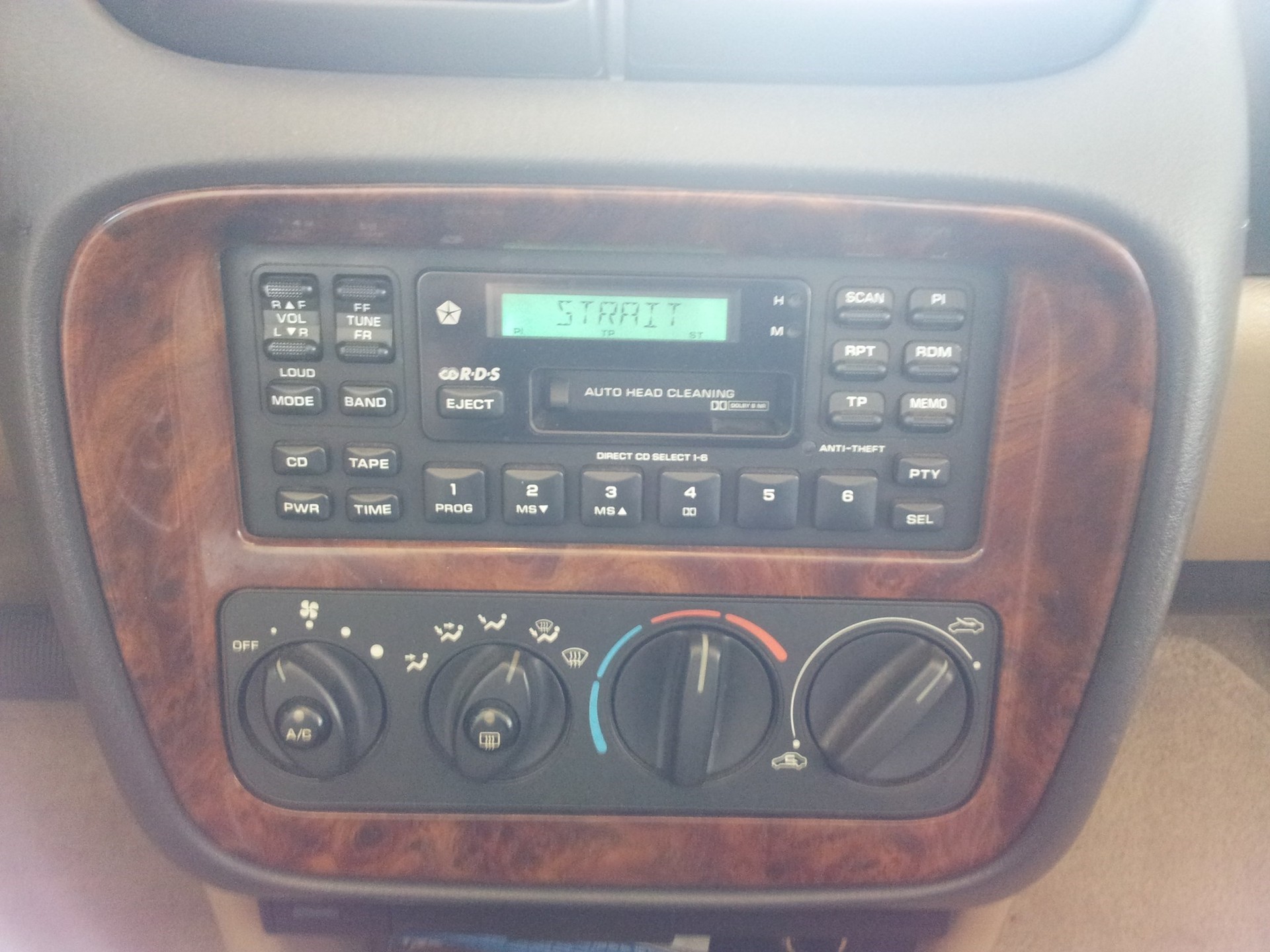 CHRYSLER Stratus 2.5 V6 LX Cabrio-image-8