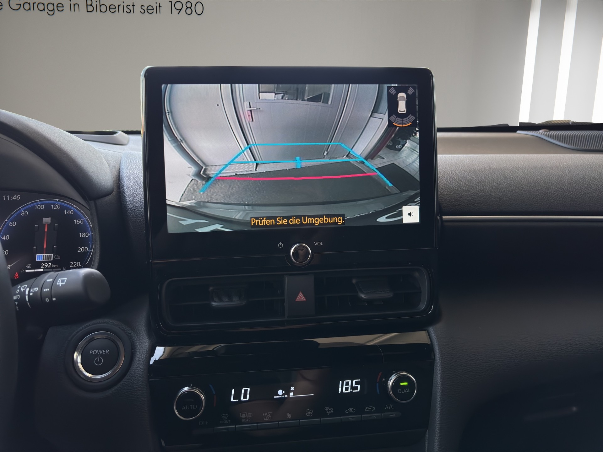 TOYOTA Yaris Cross 1.5 VVT-i HSD Premium e-CVT-image-22