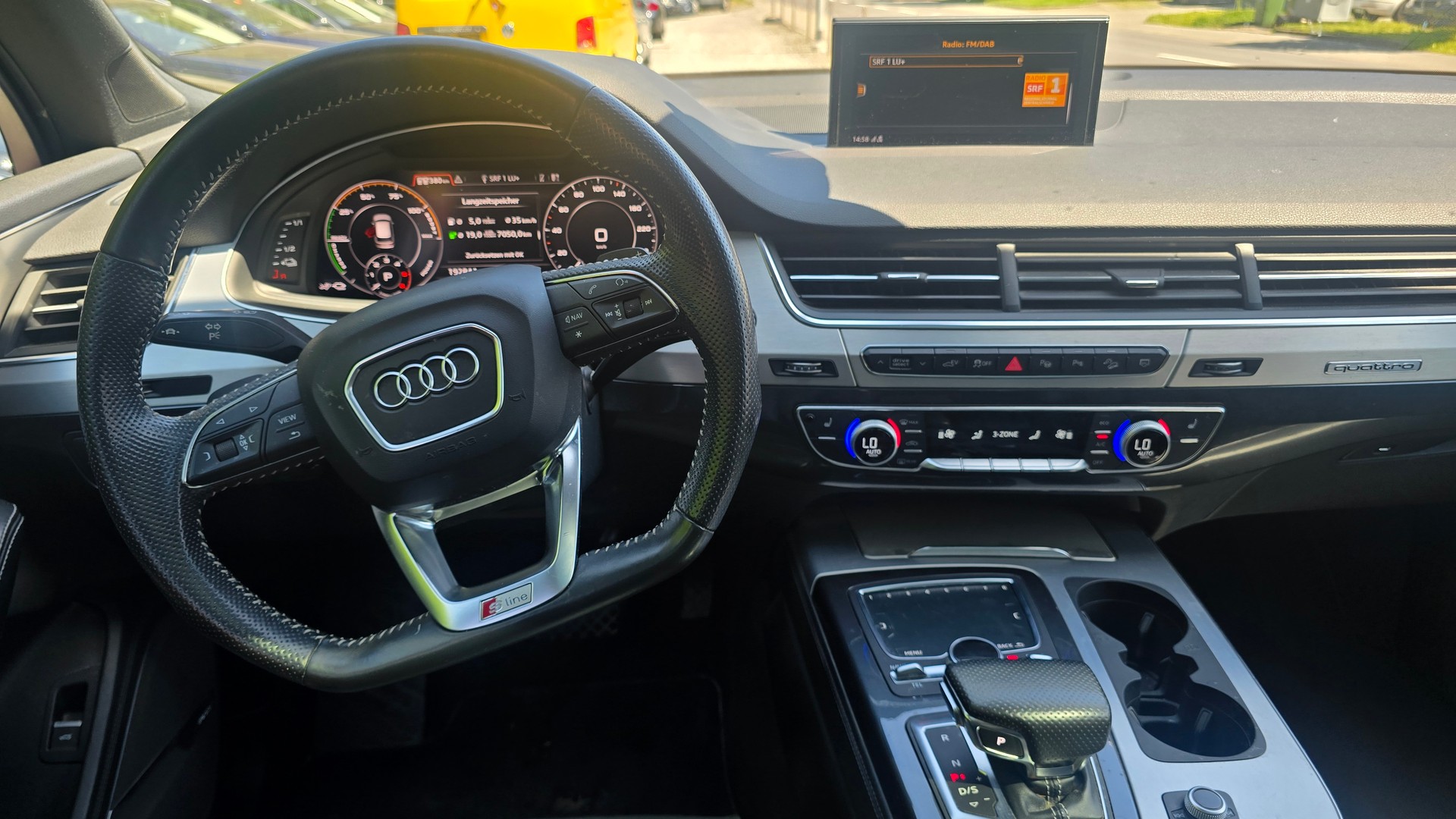 AUDI Q7 e-tron 3.0 TDI quattro tiptronic-image-13