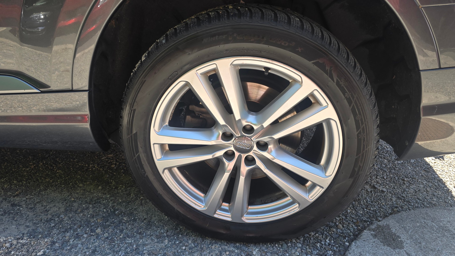 AUDI Q7 e-tron 3.0 TDI quattro tiptronic-image-8