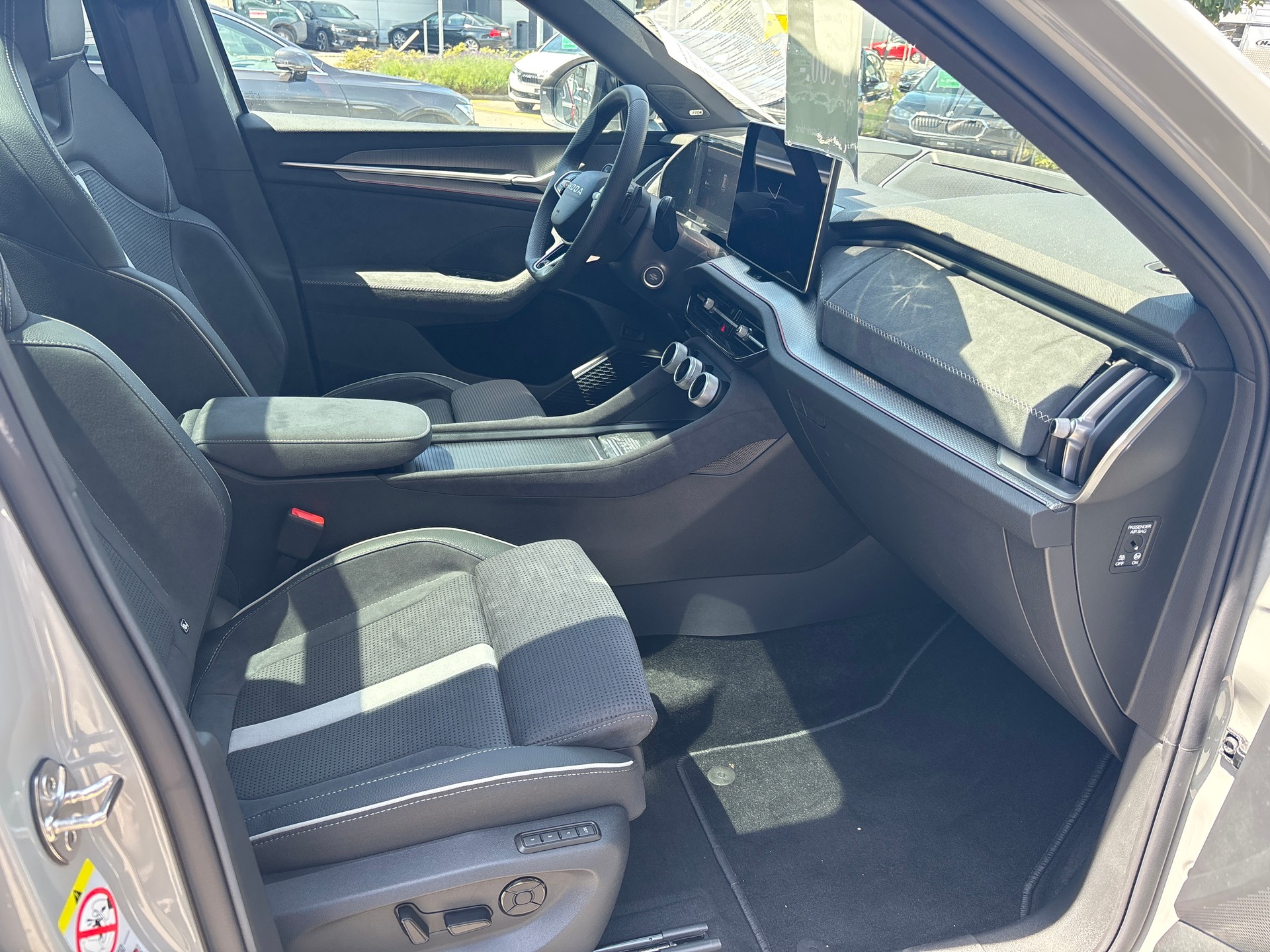 SKODA Kodiaq 2.0 TSI Sportline 4x4-image-12