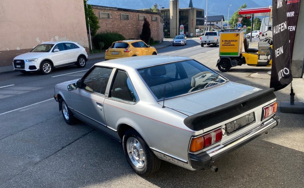 TOYOTA Celica 2000 GT Liftback-showroom-element-3