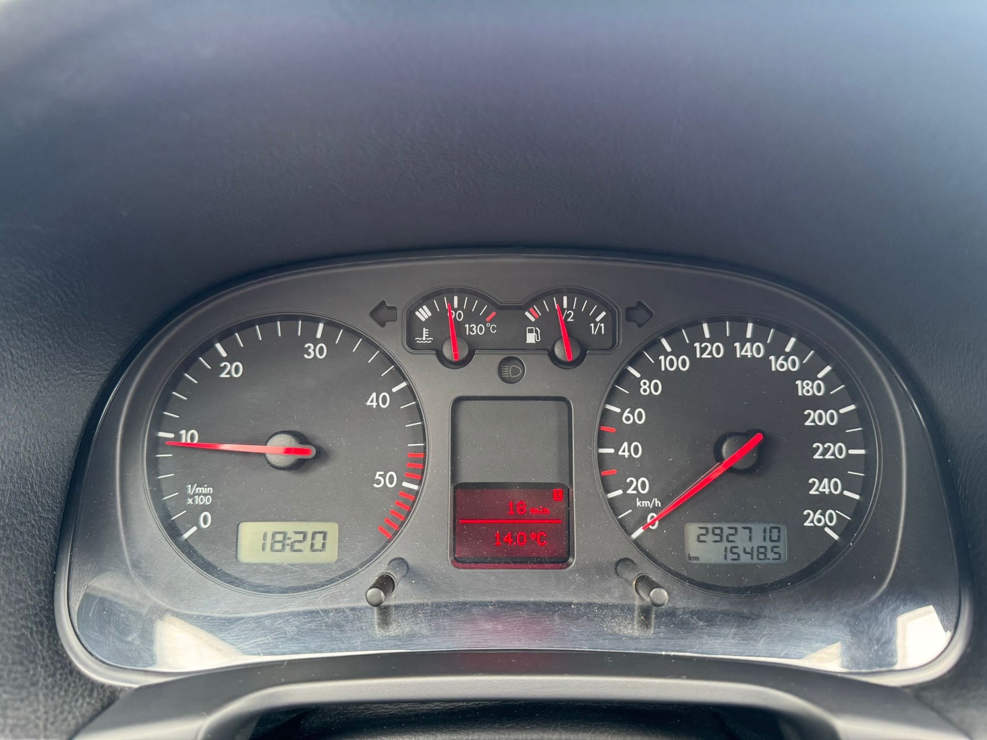 VW Golf 1.9 TDI PD Highline-image-13